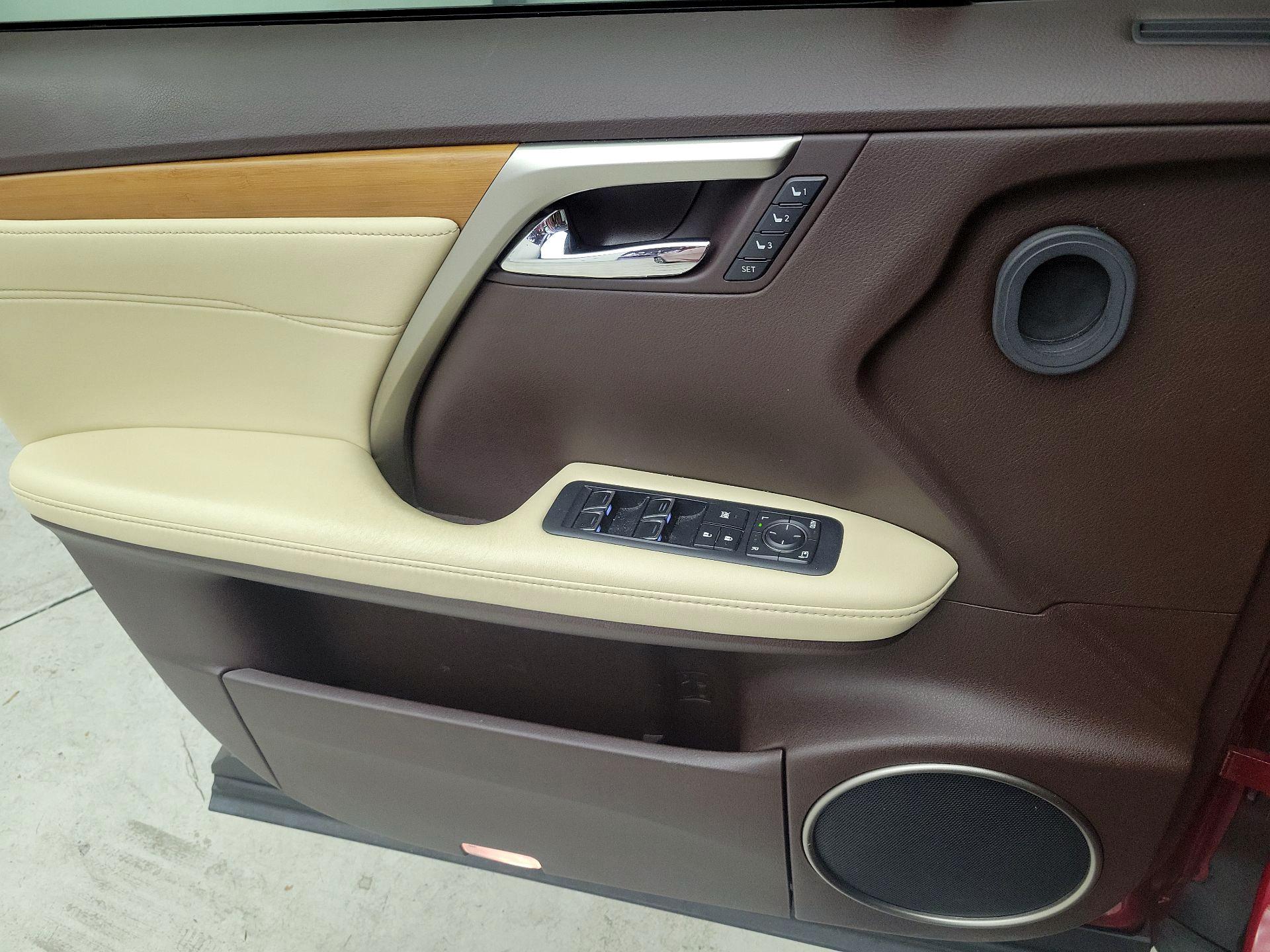 Thumbnail: 2017 Lexus RX - 12