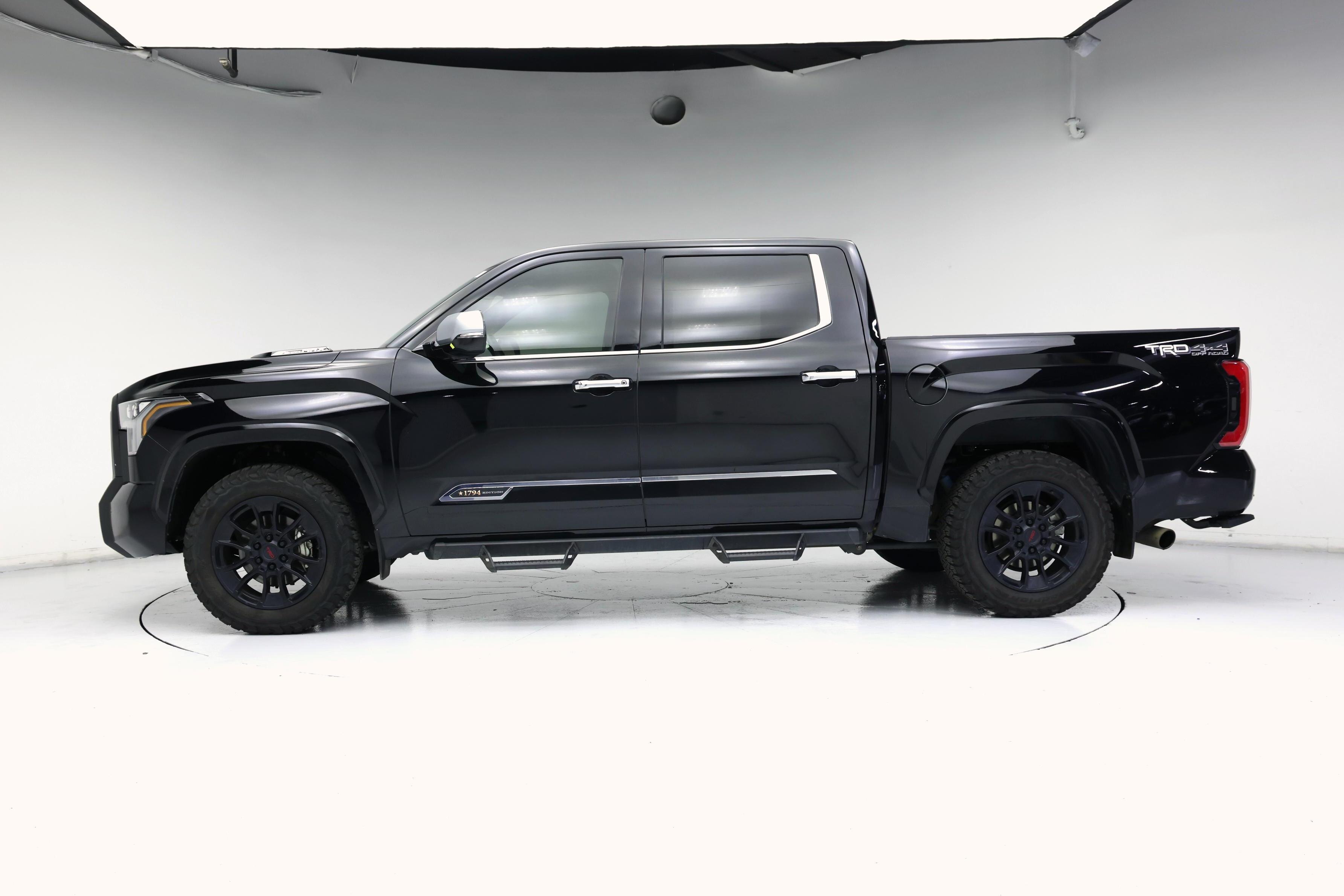 Thumbnail: 2024 Toyota Tundra - 3