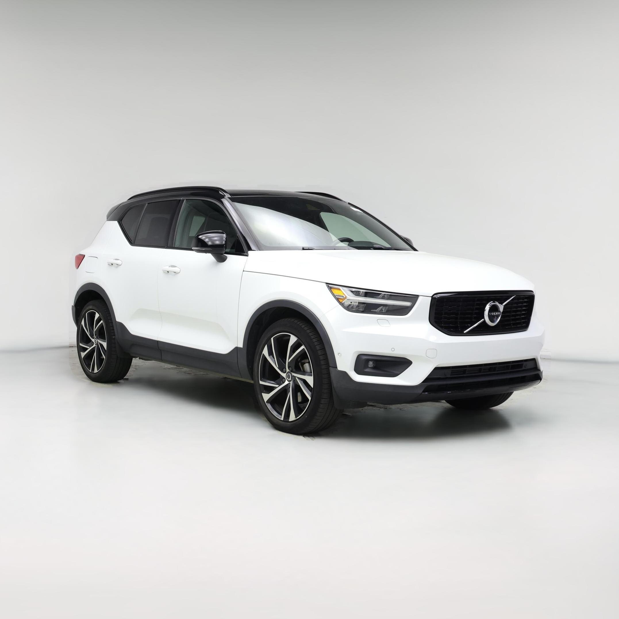 Thumbnail: 2021 Volvo XC40 - 1