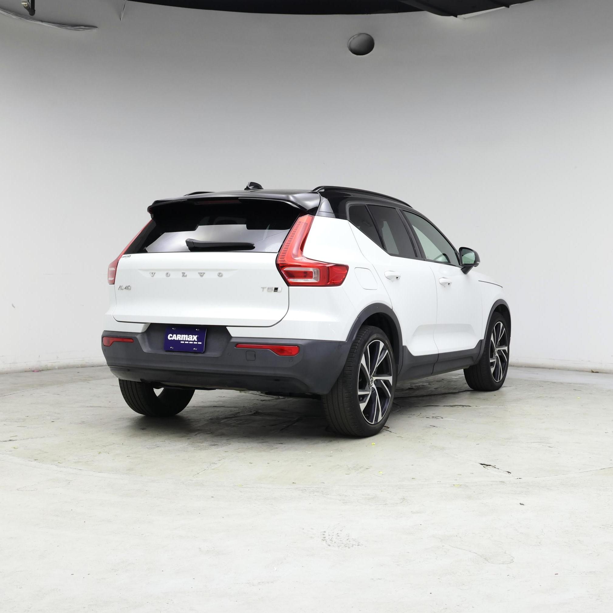 Thumbnail: 2021 Volvo XC40 - 8
