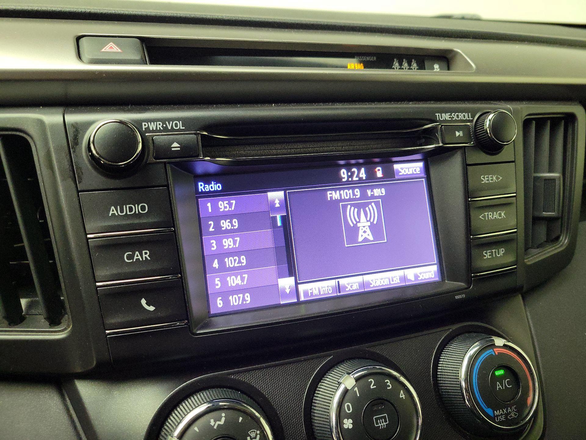 Thumbnail: 2018 Toyota RAV4 - 15