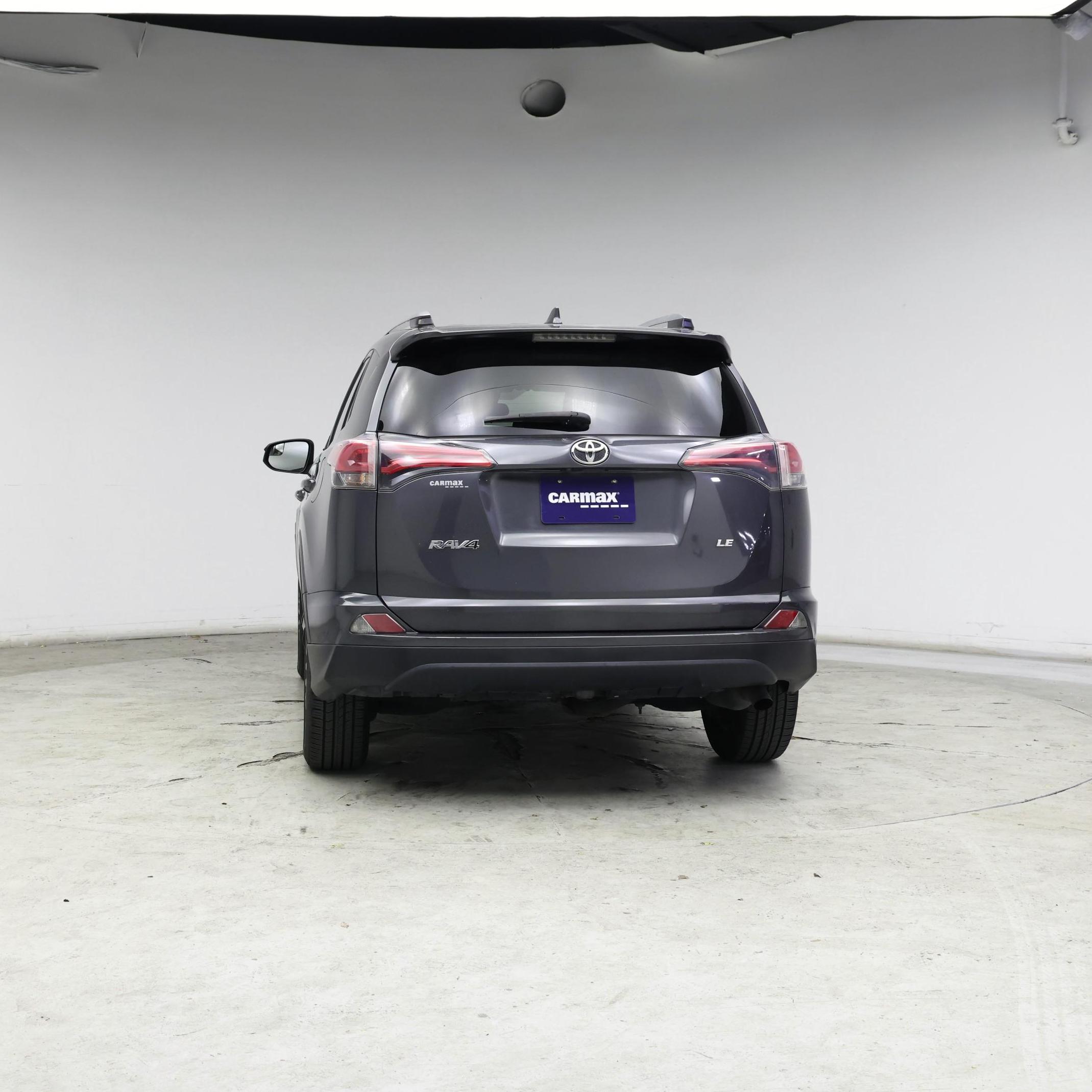 Thumbnail: 2018 Toyota RAV4 - 6