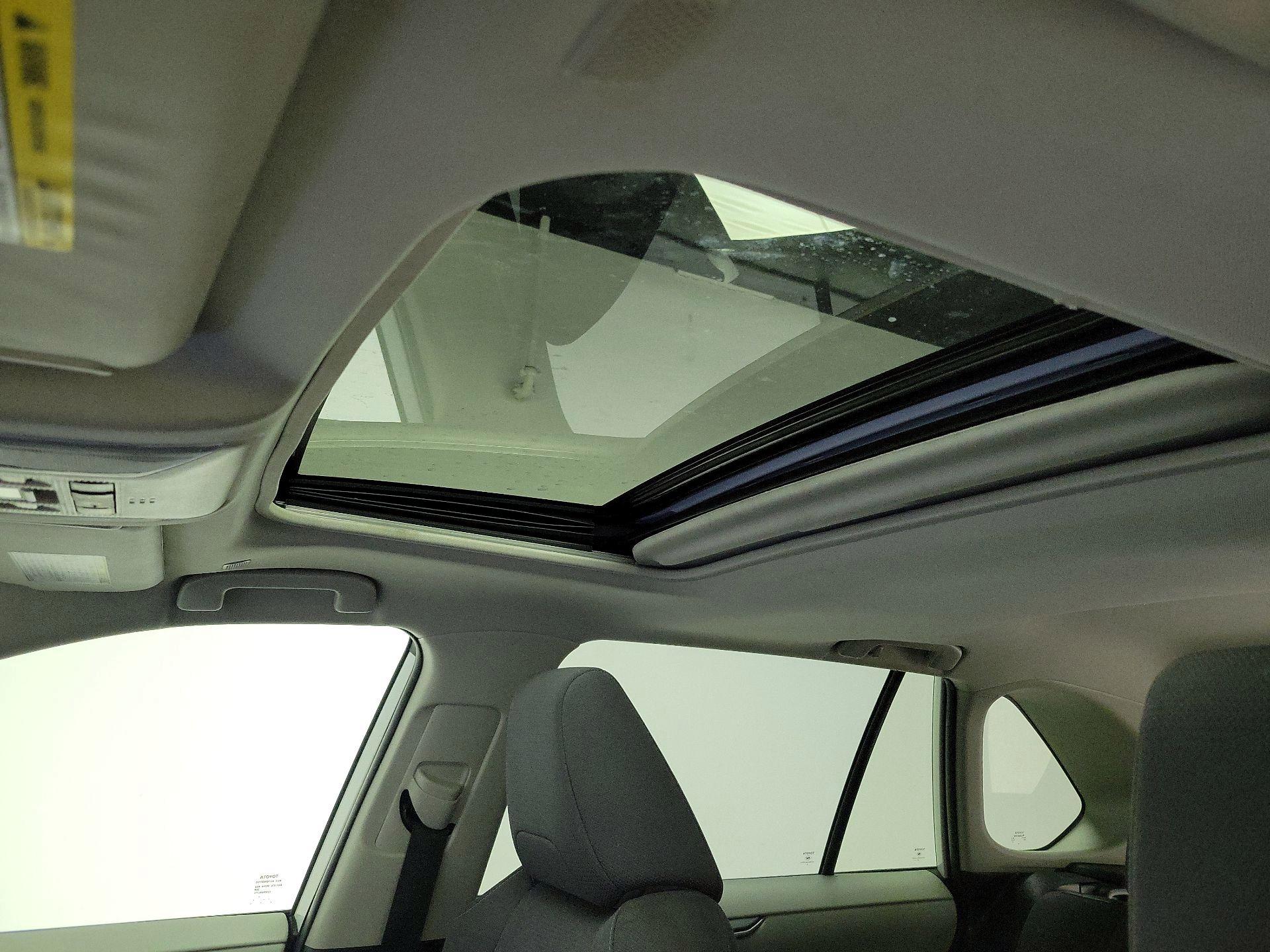 Thumbnail: 2025 Toyota RAV4 - 19