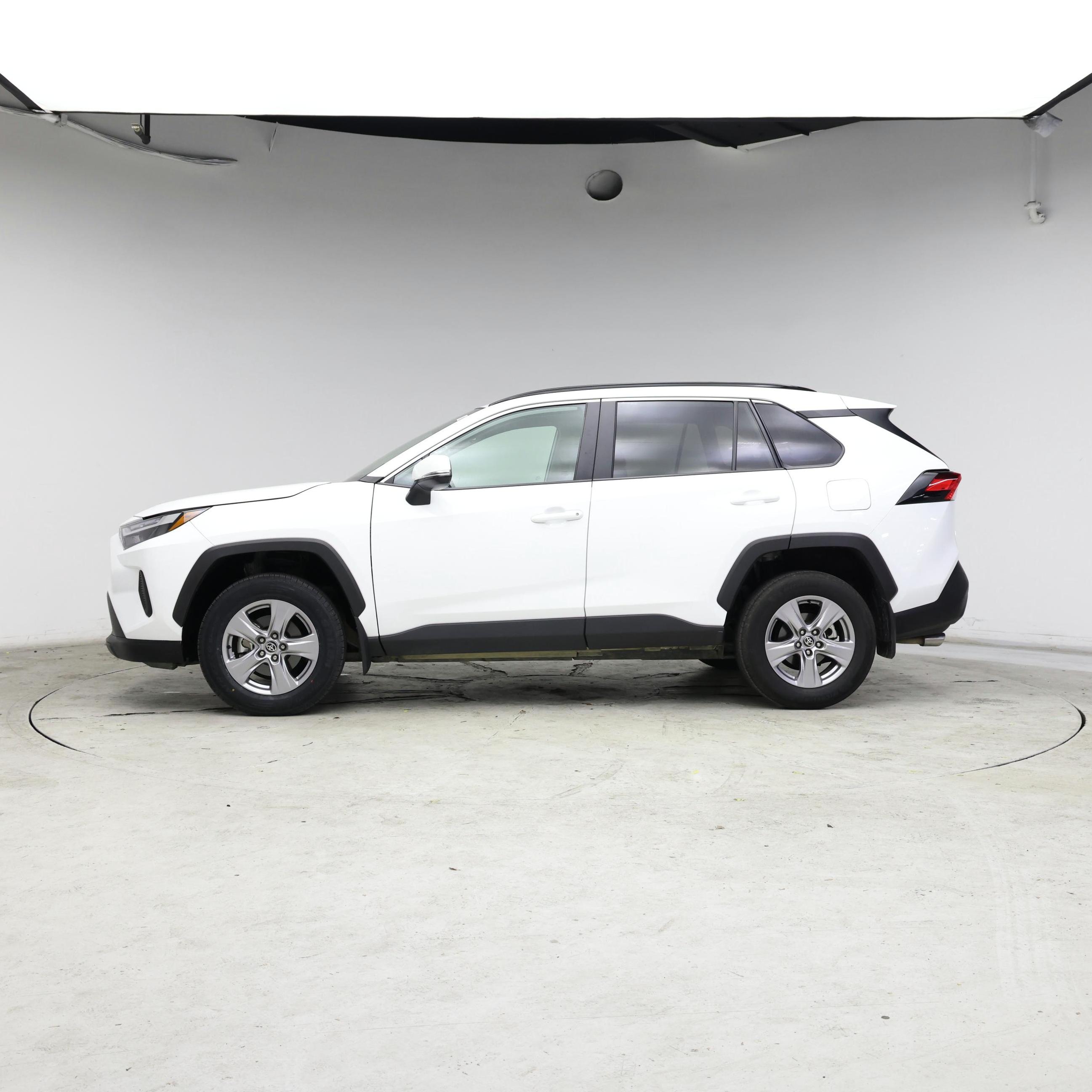 Thumbnail: 2025 Toyota RAV4 - 3