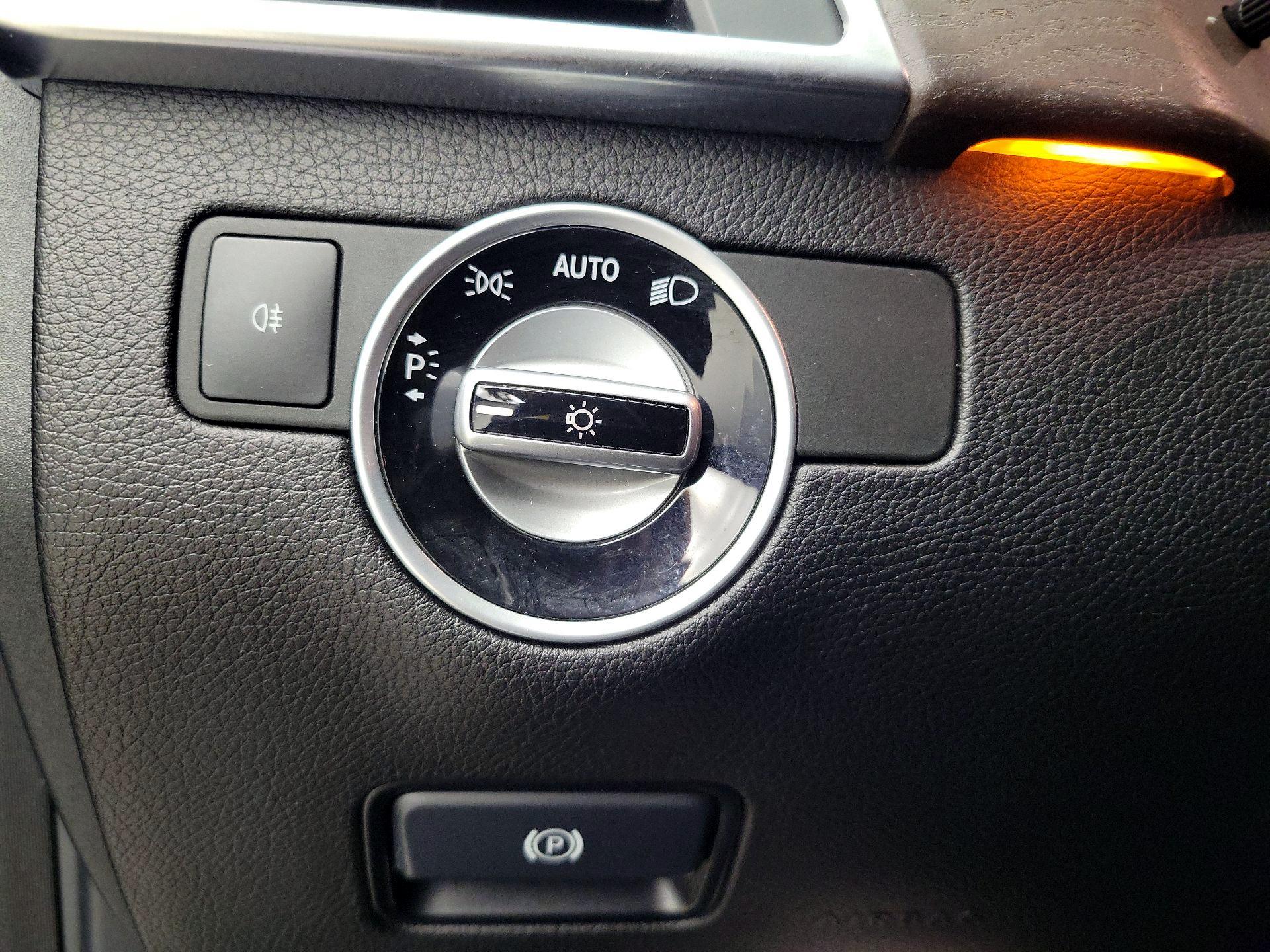 Thumbnail: 2016 Mercedes-Benz GL-Class - 13