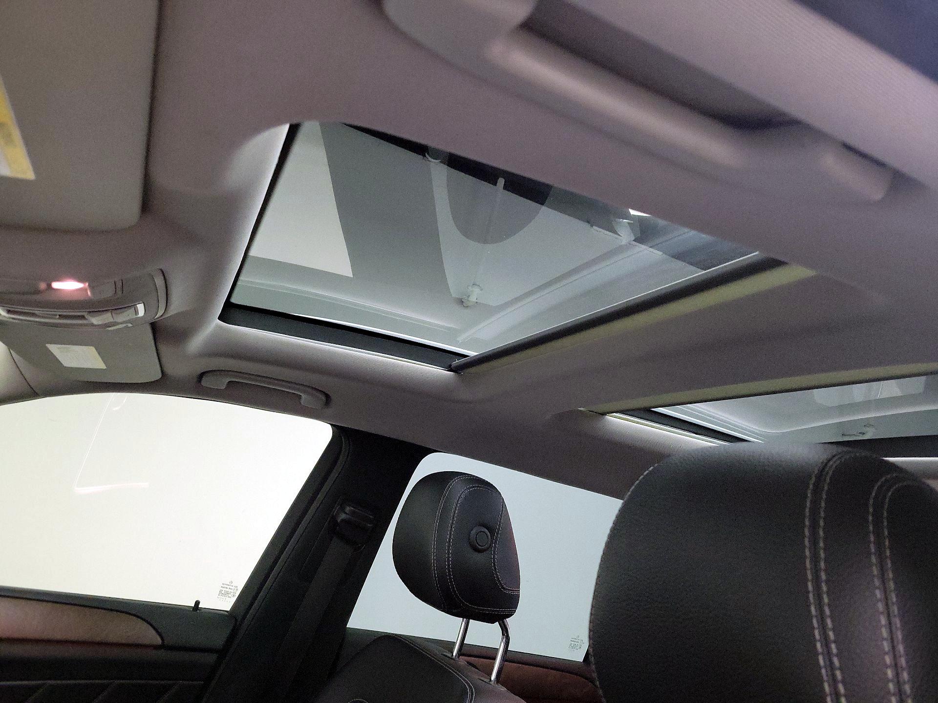 Thumbnail: 2016 Mercedes-Benz GL-Class - 20