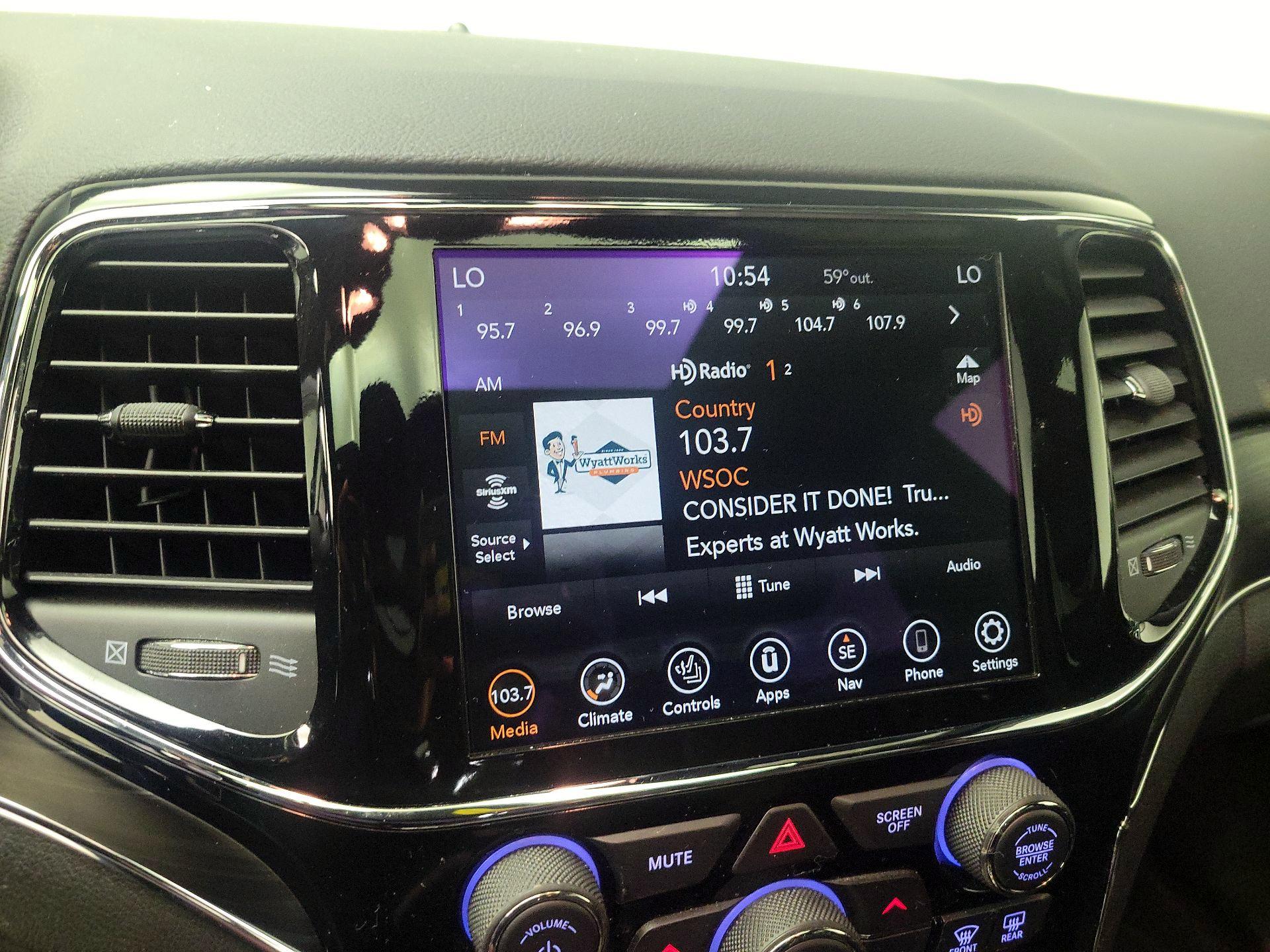 Thumbnail: 2020 Jeep Grand Cherokee - 16