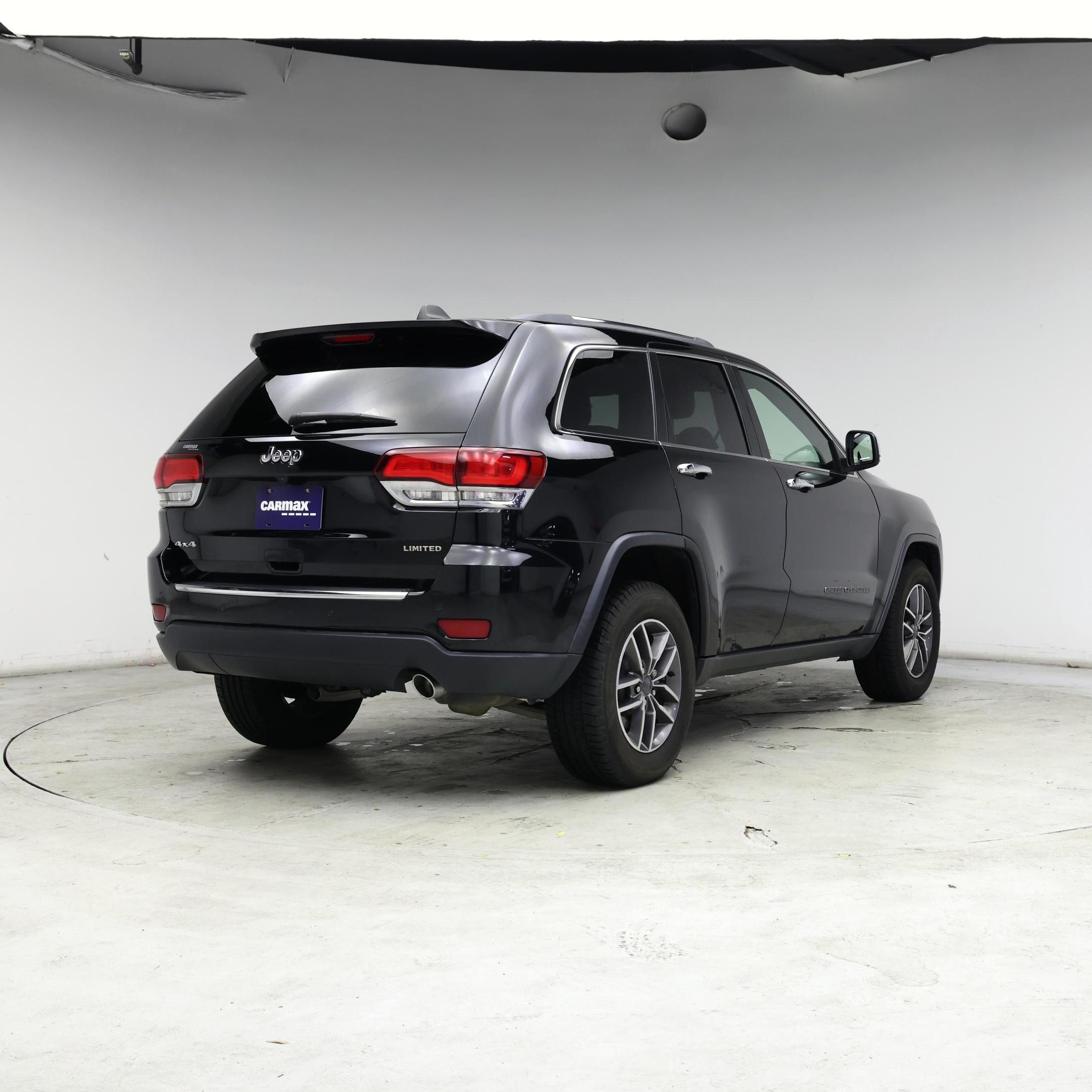 Thumbnail: 2020 Jeep Grand Cherokee - 8