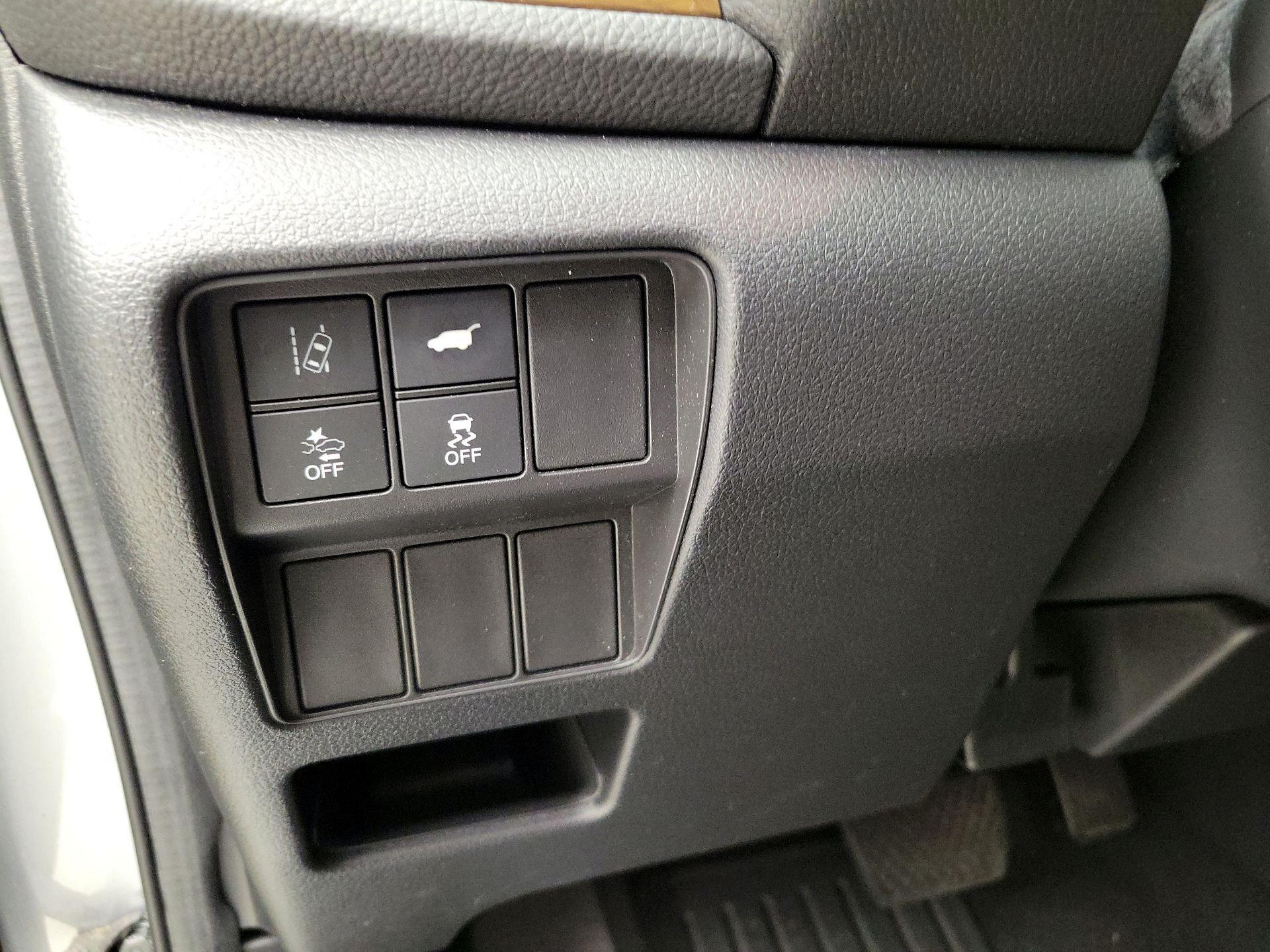 Thumbnail: 2019 Honda CR-V - 13