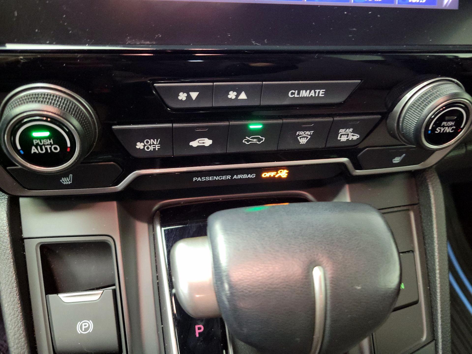 Thumbnail: 2019 Honda CR-V - 16