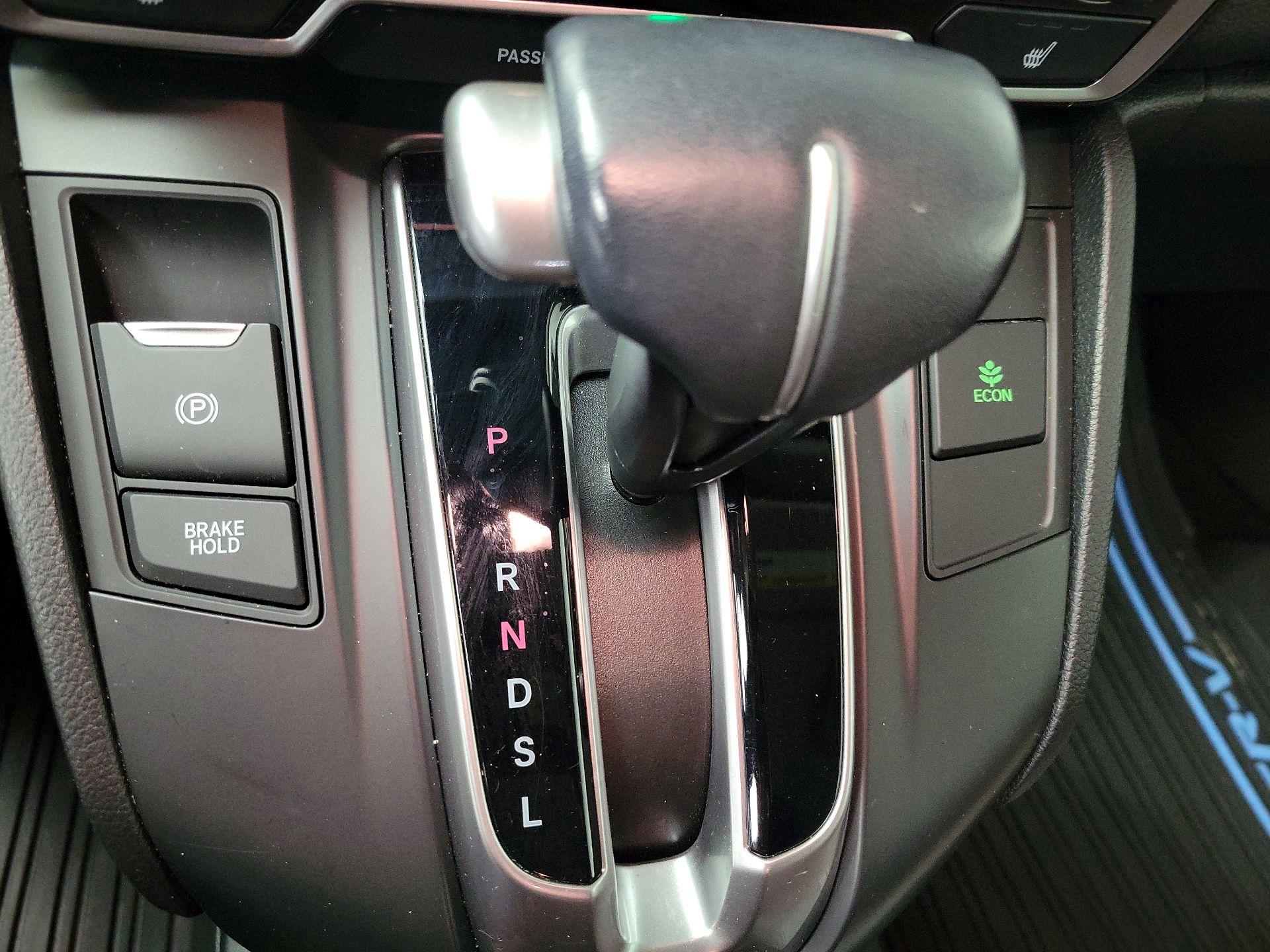 Thumbnail: 2019 Honda CR-V - 17