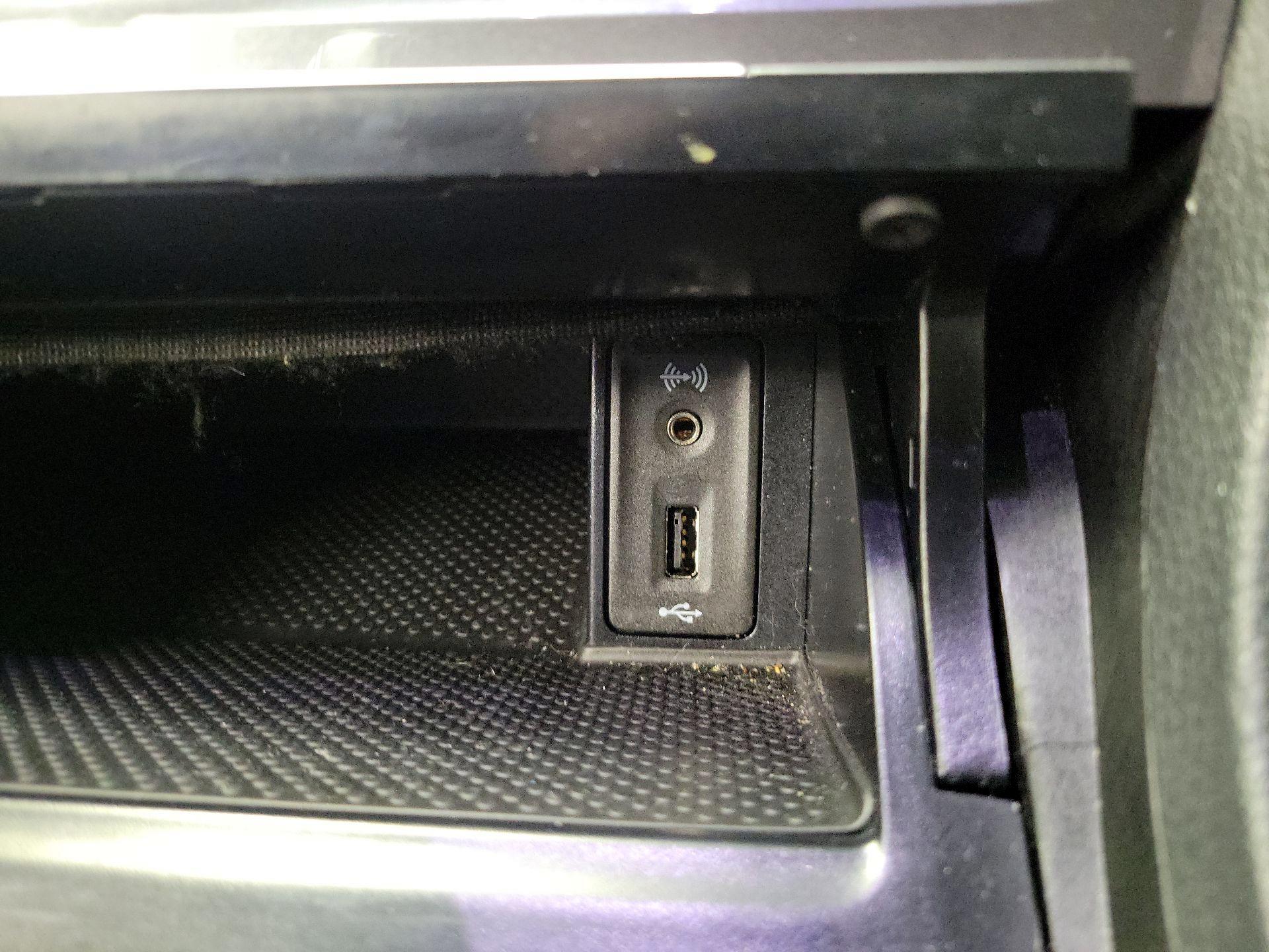 Thumbnail: 2017 Volkswagen Golf - 18