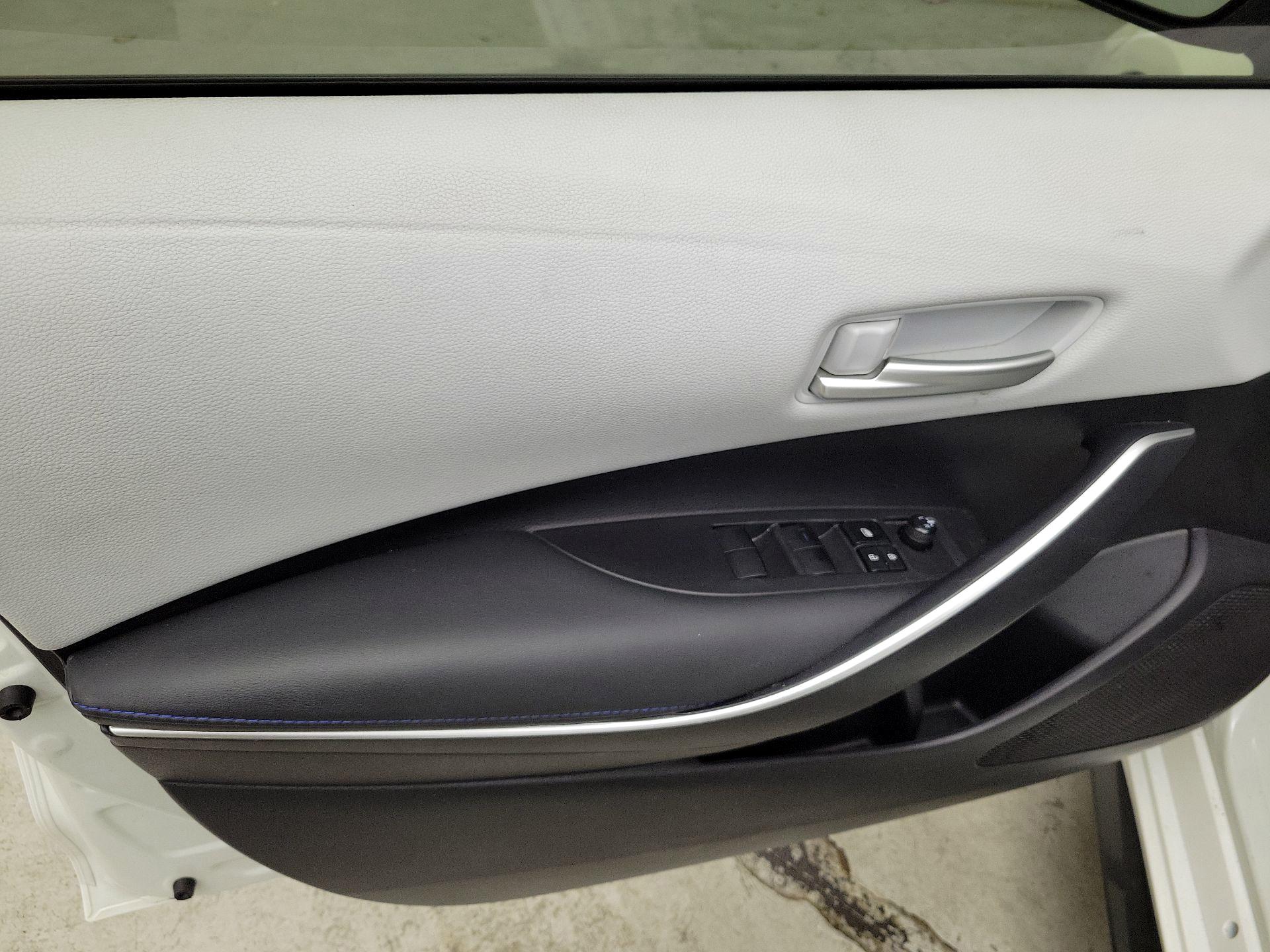 Thumbnail: 2021 Toyota Corolla - 12