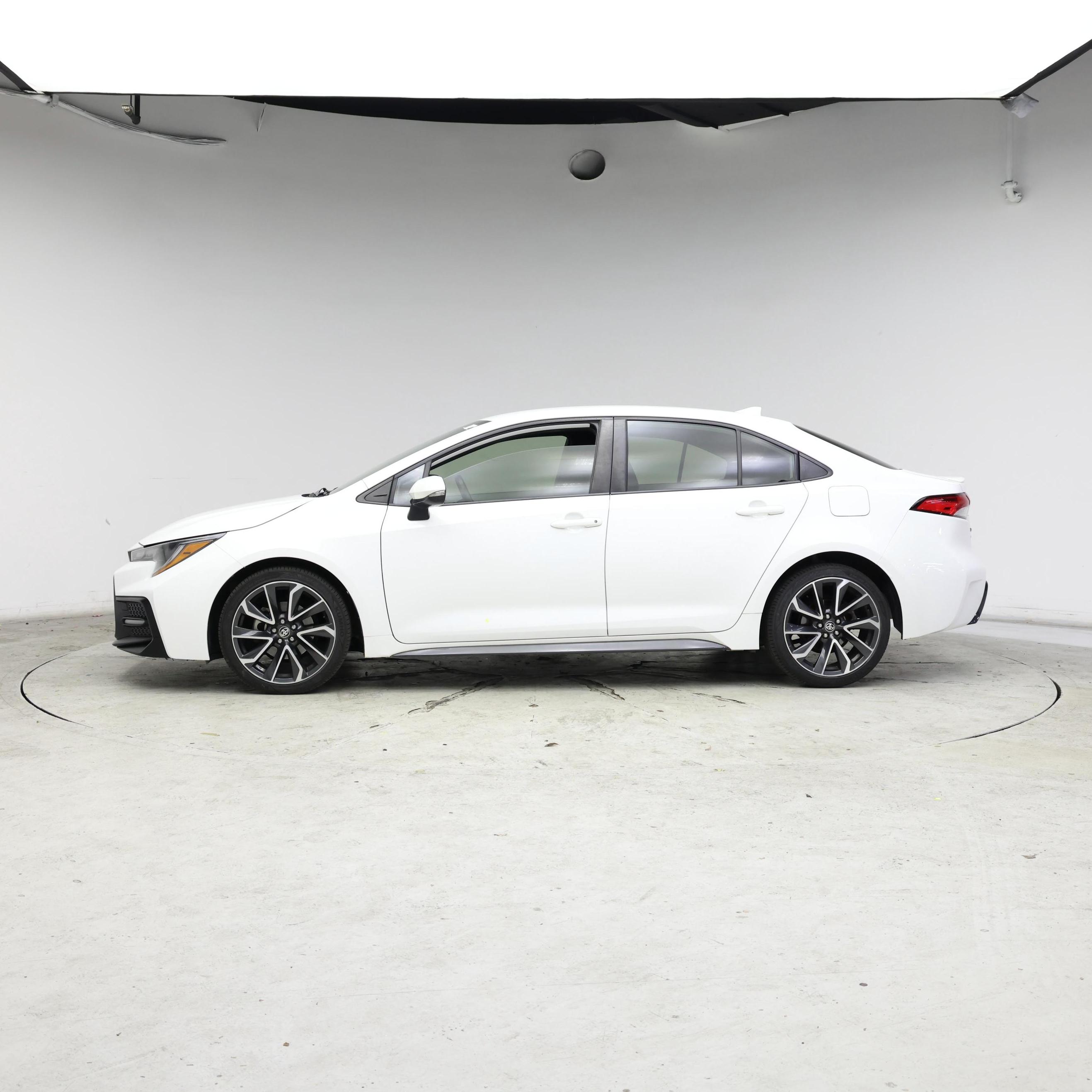 Thumbnail: 2021 Toyota Corolla - 3