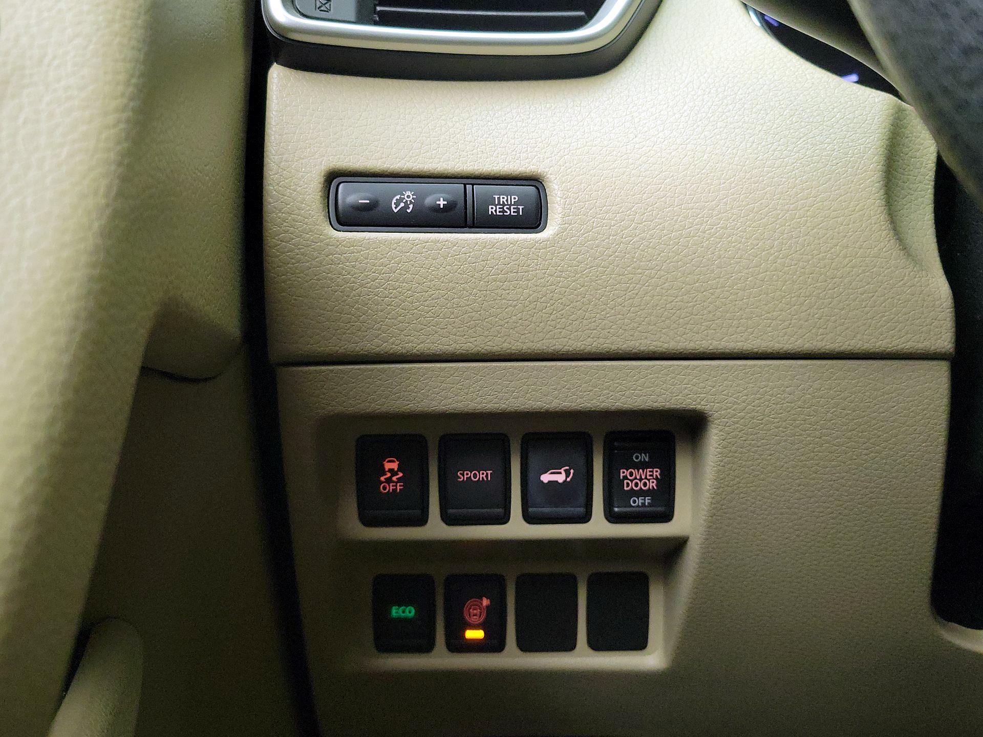 Thumbnail: 2016 Nissan Rogue - 13