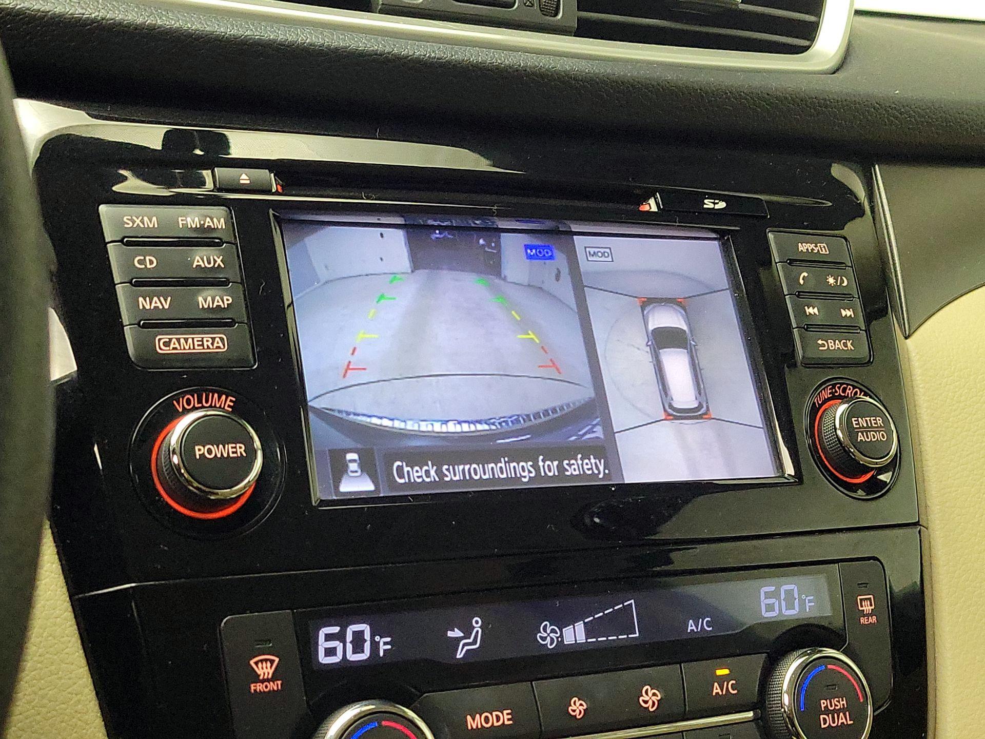 Thumbnail: 2016 Nissan Rogue - 14