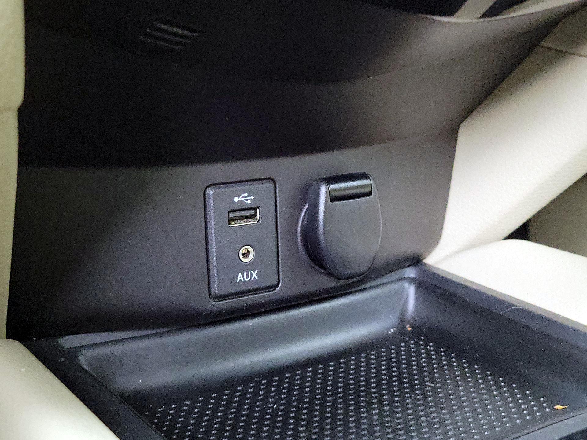 Thumbnail: 2016 Nissan Rogue - 18