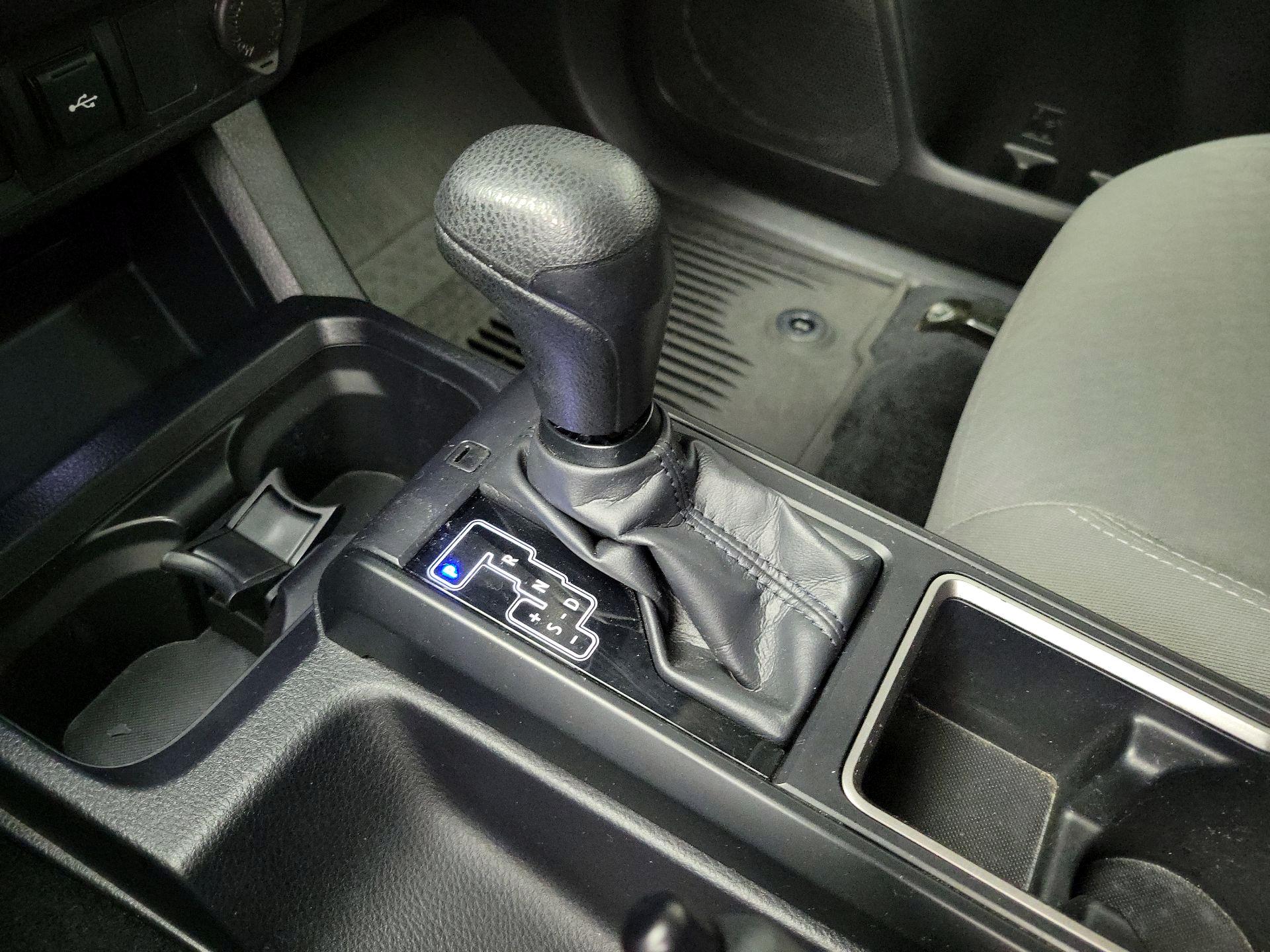 Thumbnail: 2022 Toyota Tacoma - 17