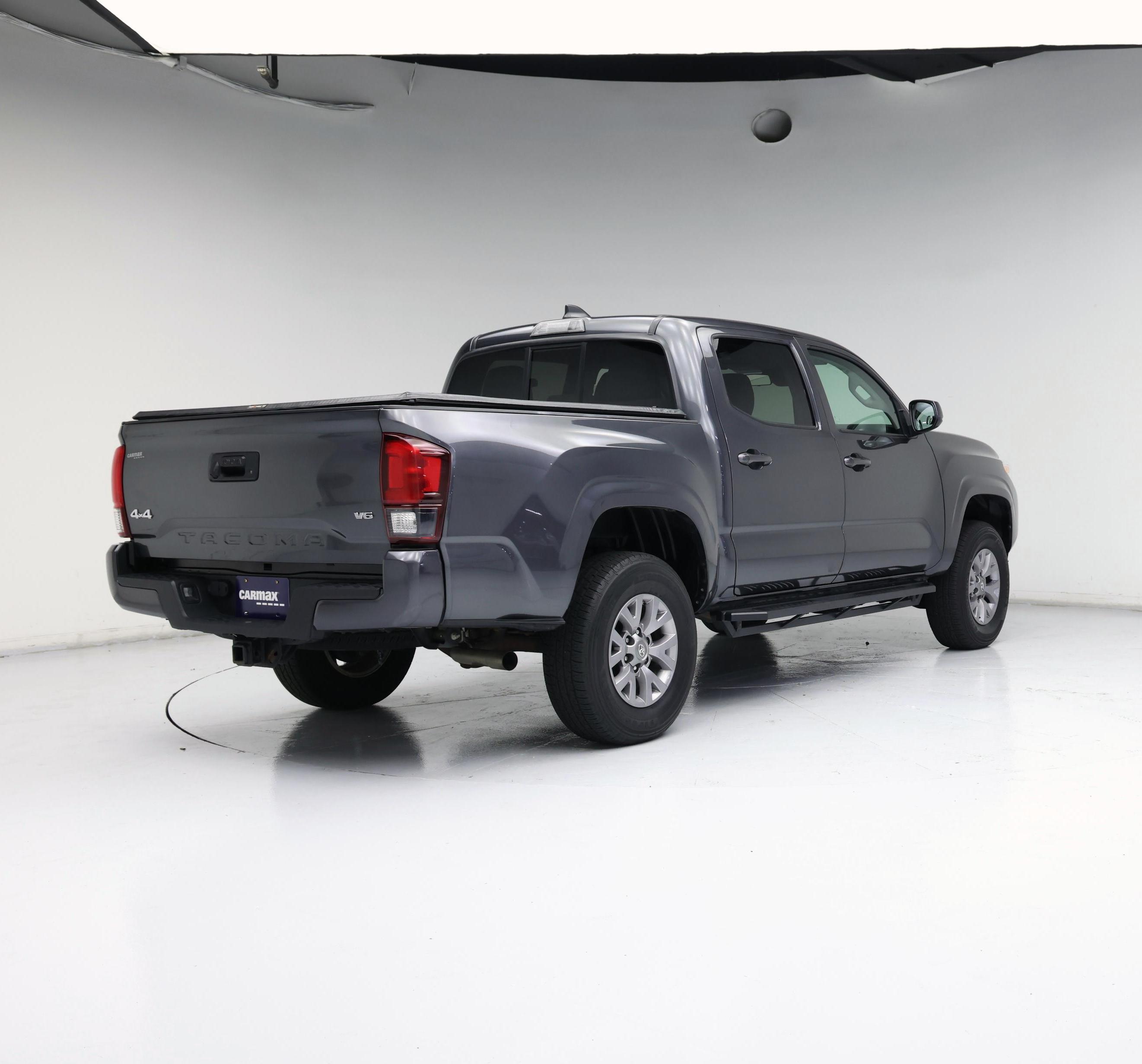 Thumbnail: 2022 Toyota Tacoma - 8