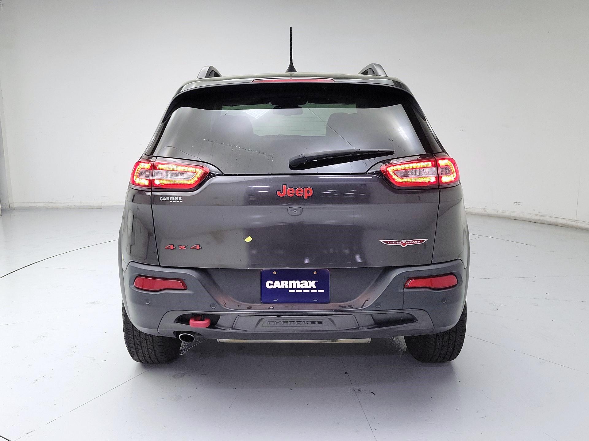 Thumbnail: 2018 Jeep Cherokee - 6