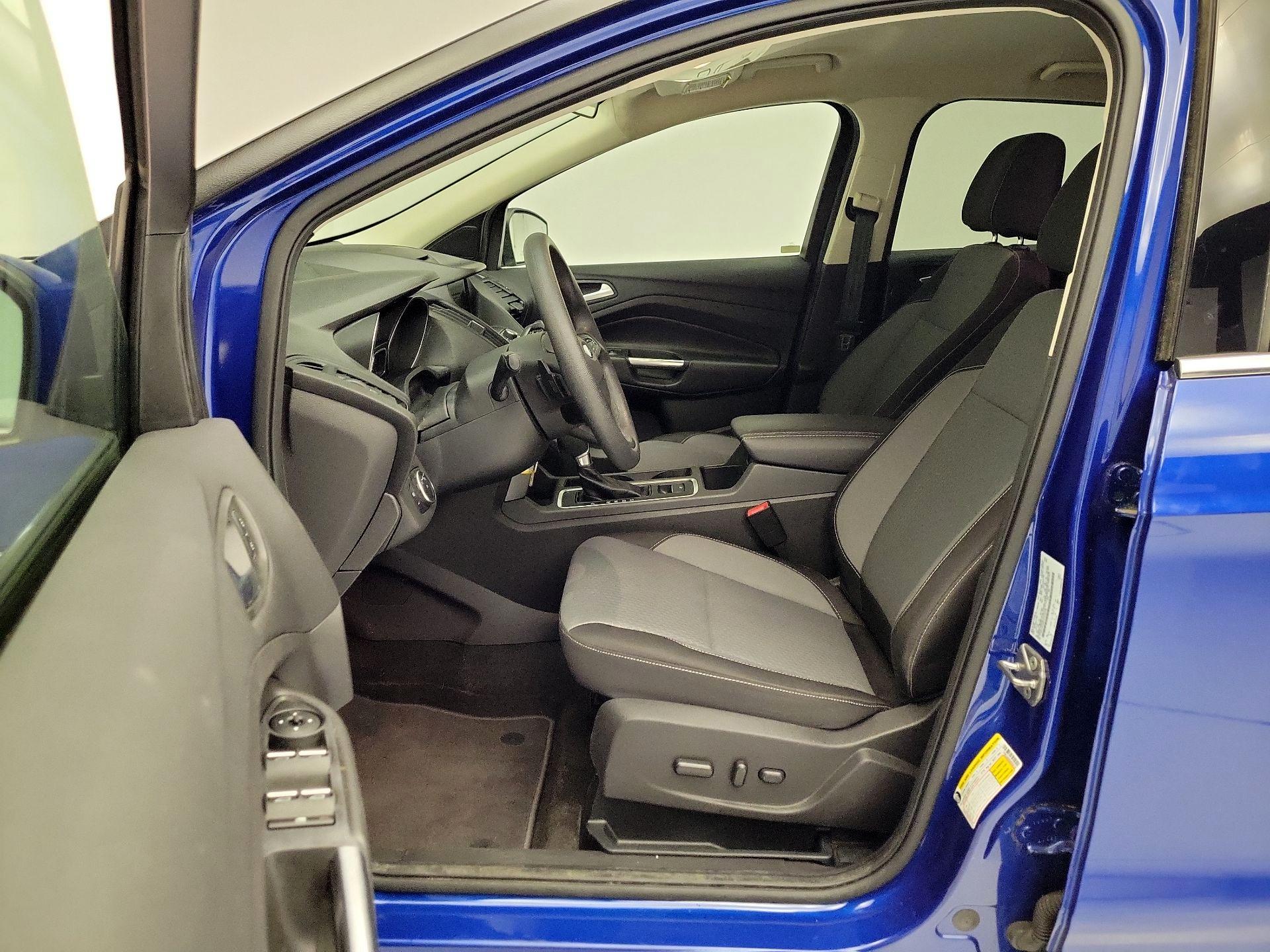 Thumbnail: 2017 Ford Escape - 11