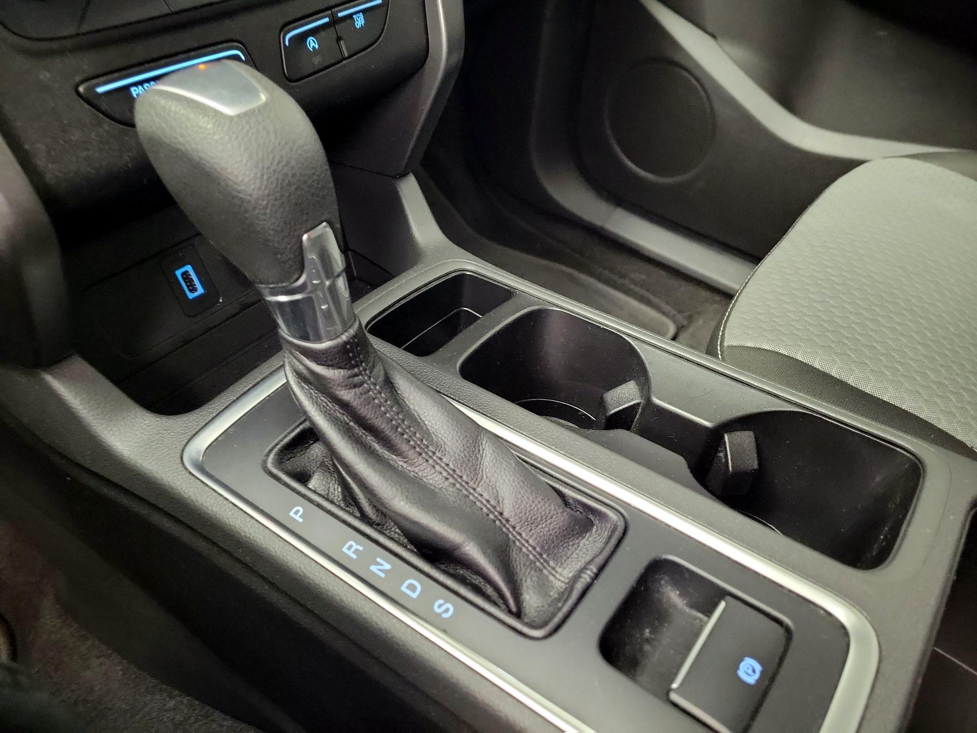 Thumbnail: 2017 Ford Escape - 17