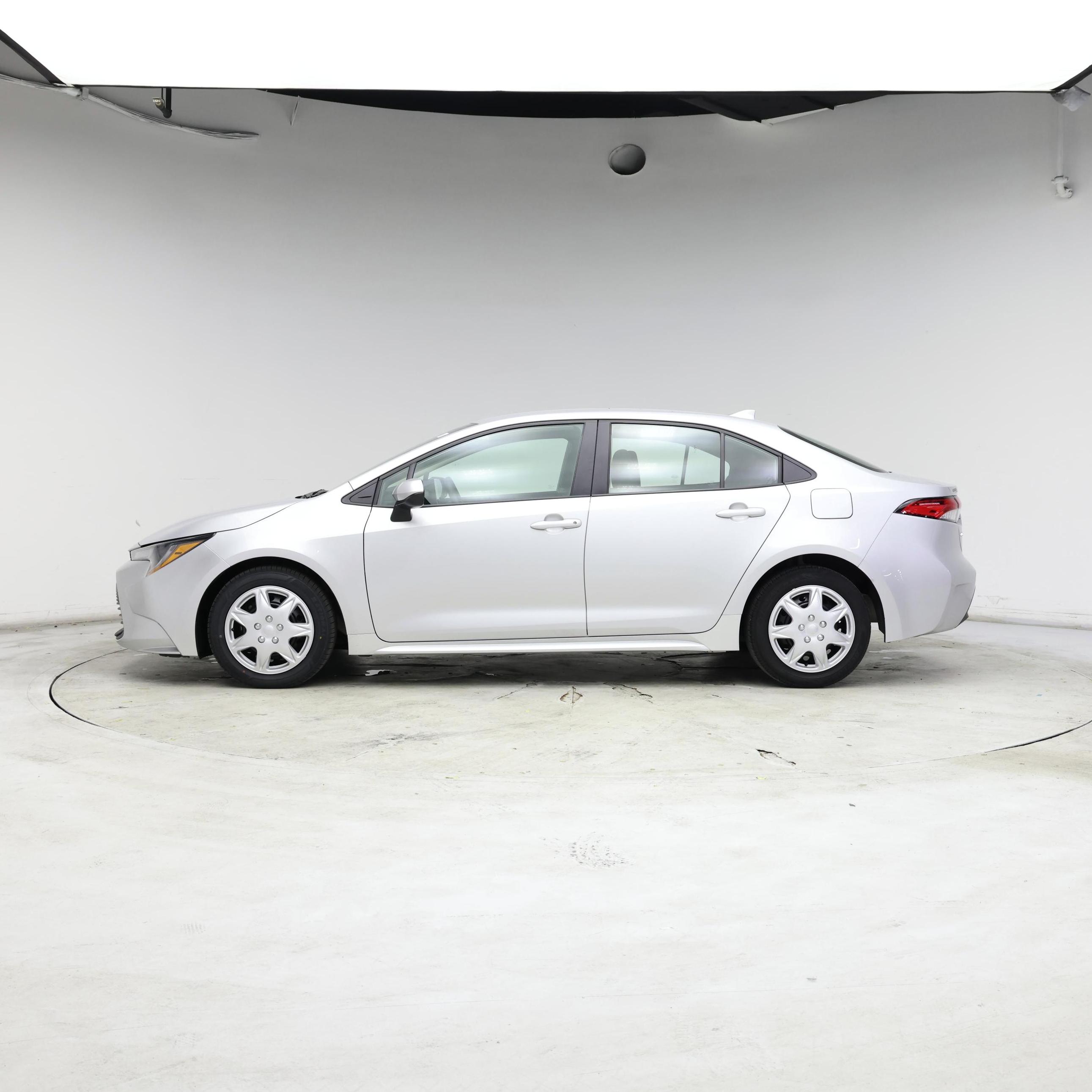 Thumbnail: 2023 Toyota Corolla - 3