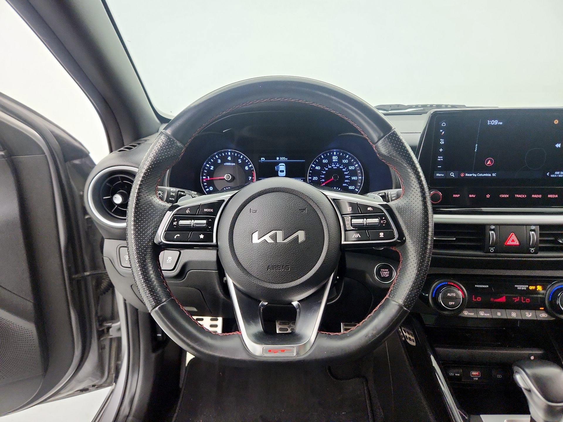 Thumbnail: 2023 Kia Forte - 10