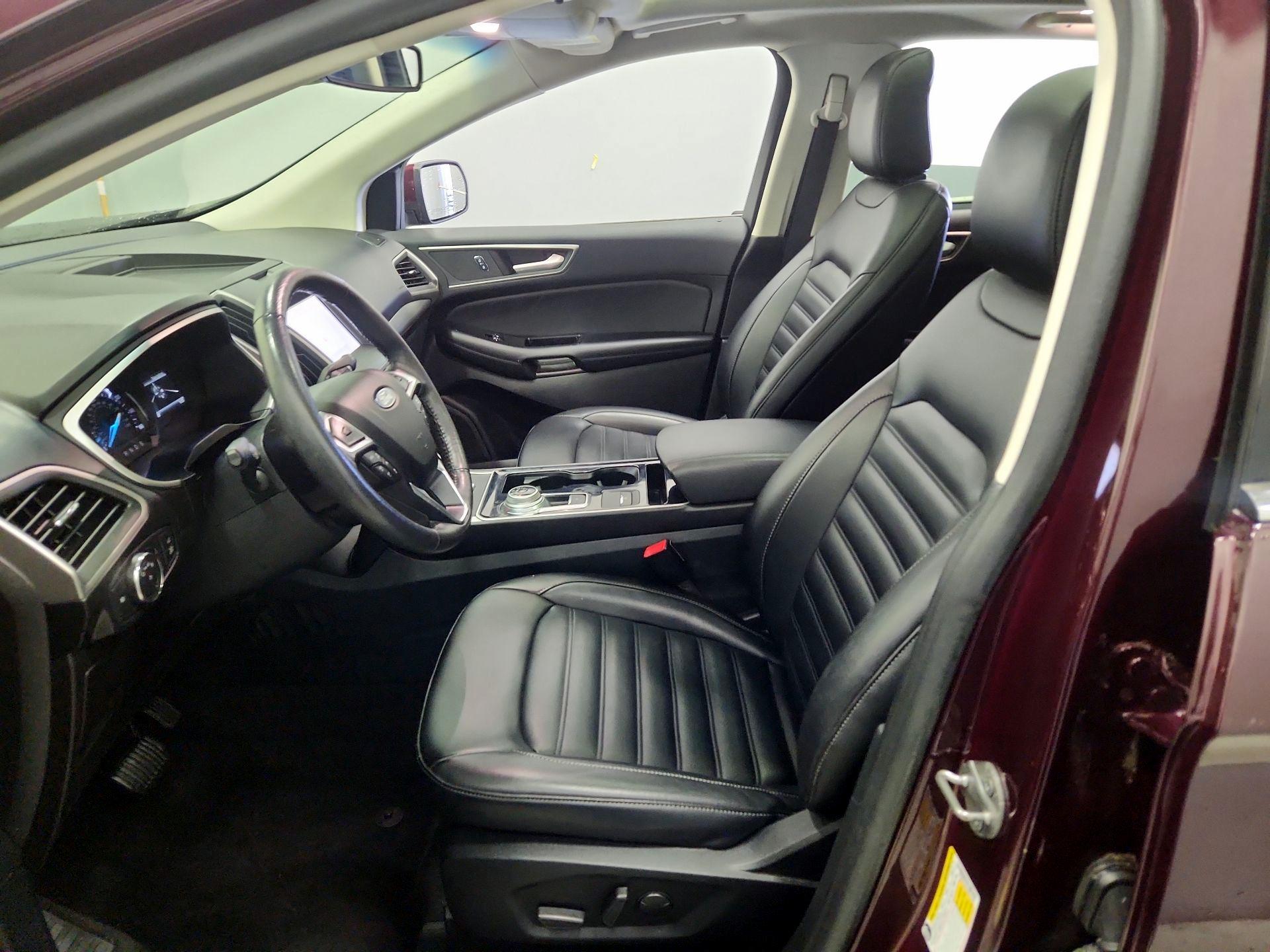 Thumbnail: 2020 Ford Edge - 11