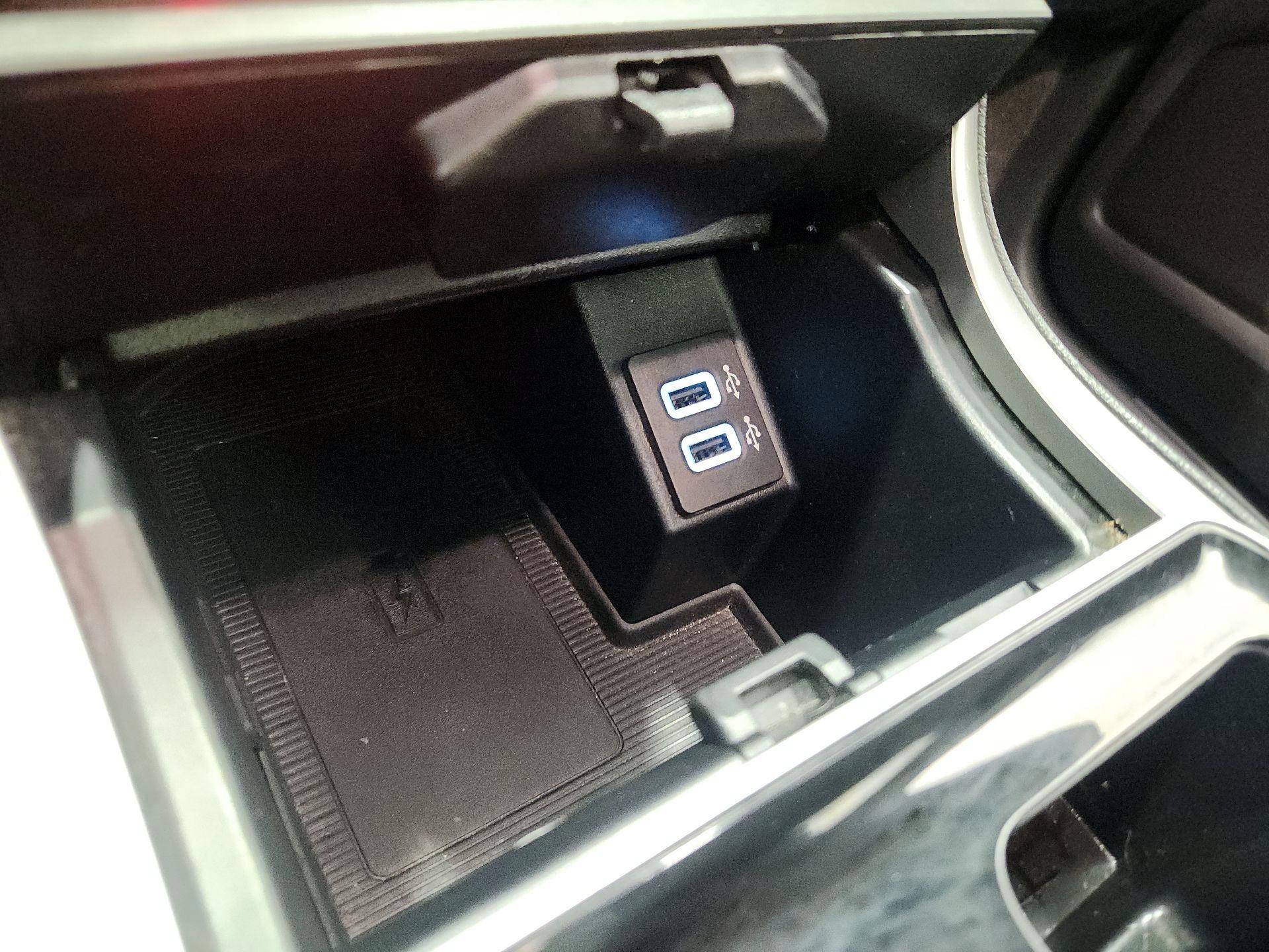 Thumbnail: 2020 Ford Edge - 19