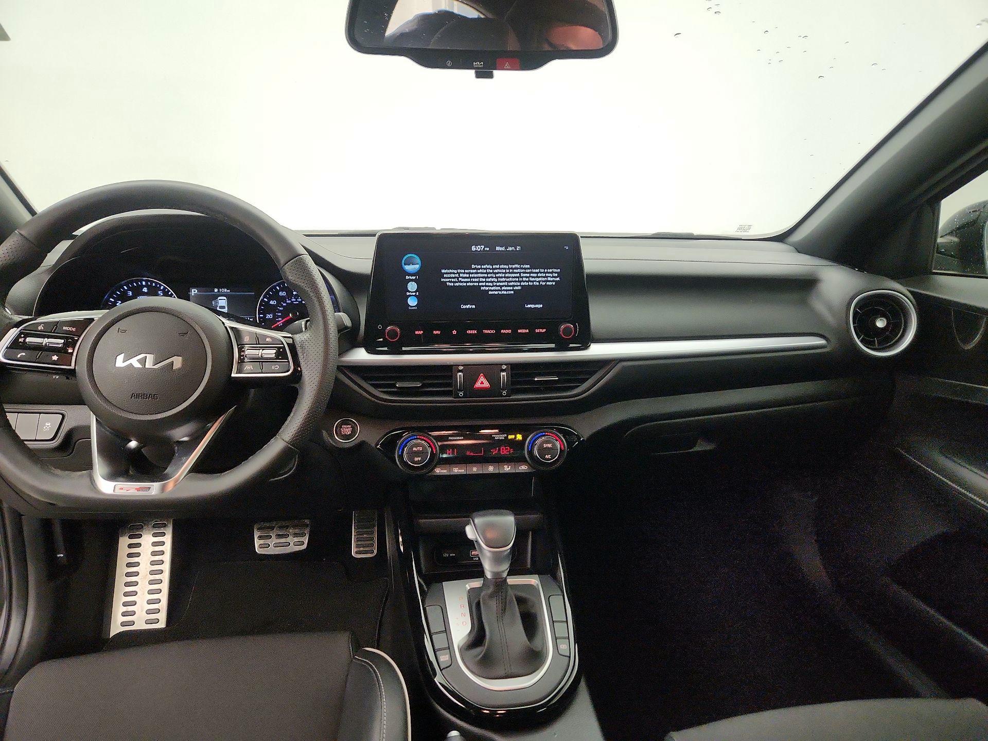 Thumbnail: 2023 Kia Forte - 9