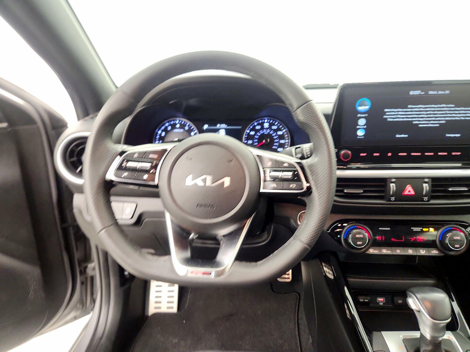 Thumbnail: 2023 Kia Forte - 10