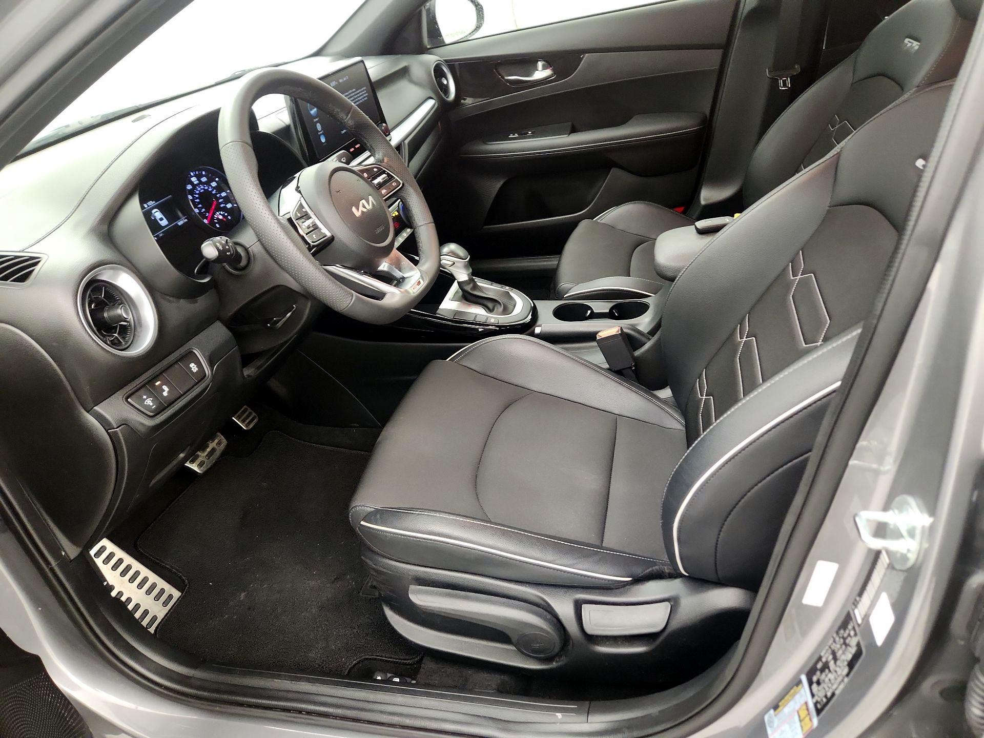 Thumbnail: 2023 Kia Forte - 11