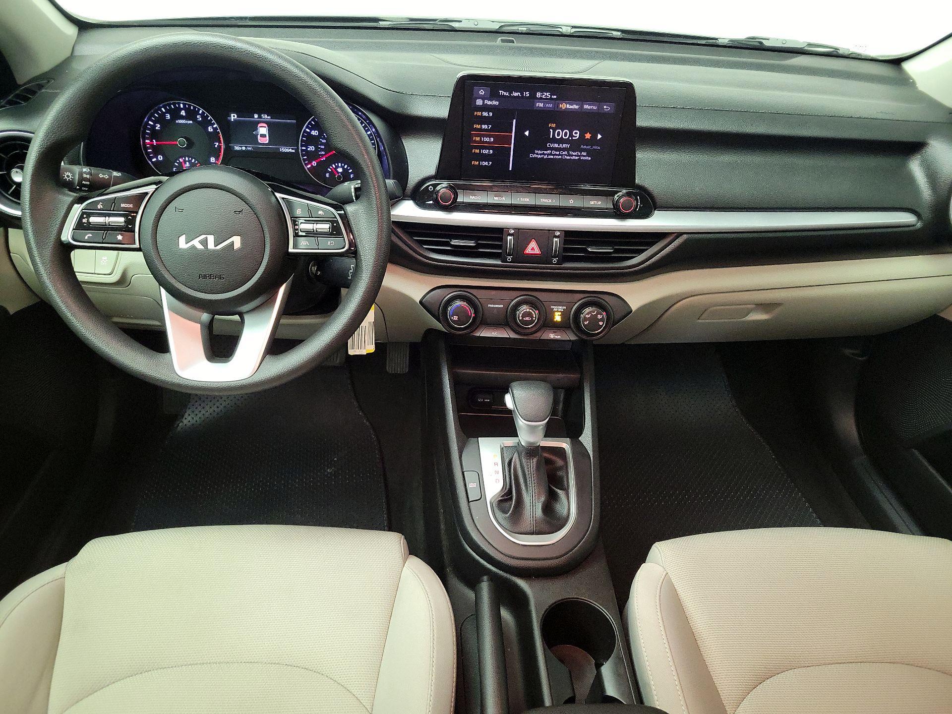 Thumbnail: 2023 Kia Forte - 9