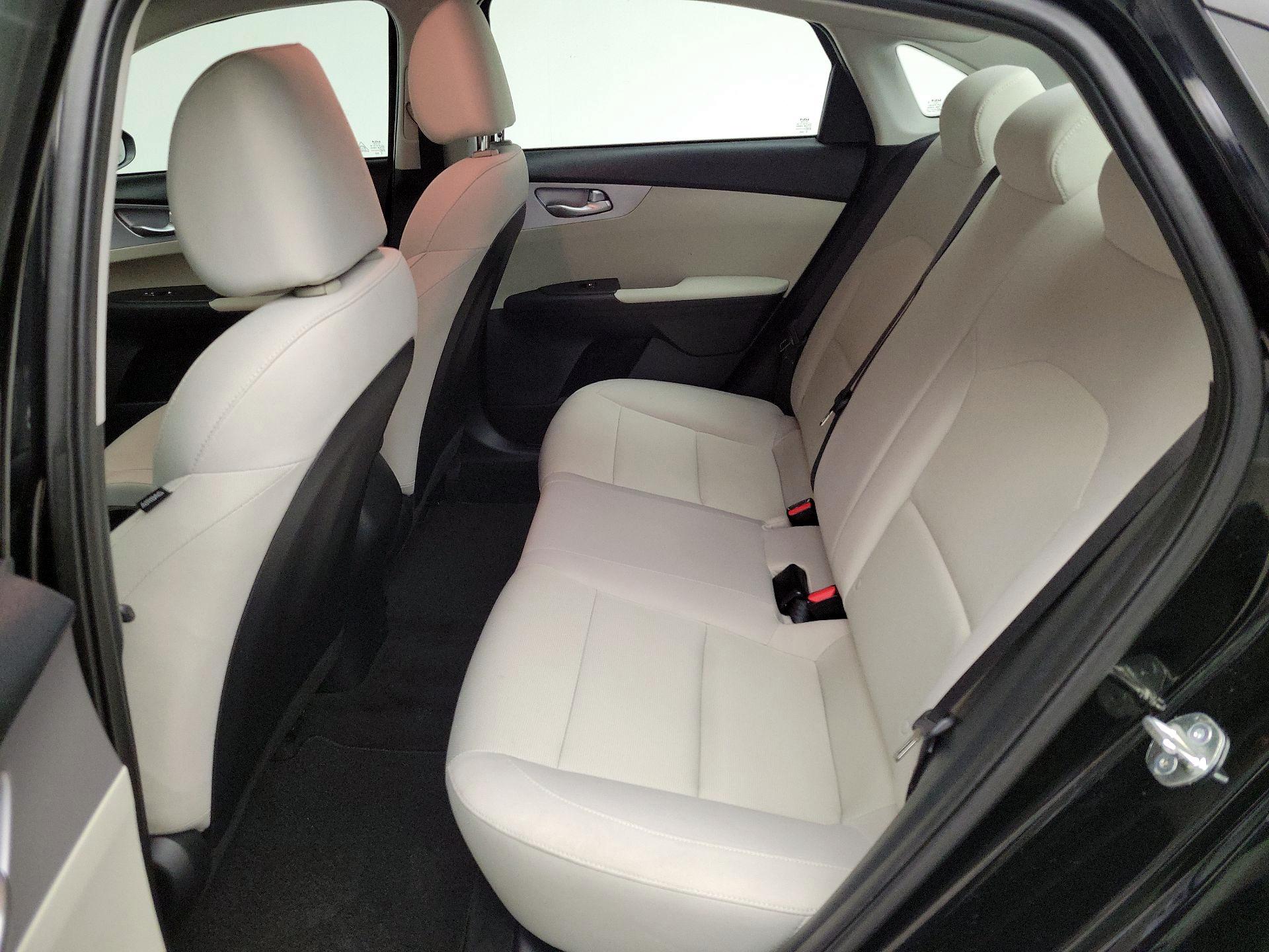 Thumbnail: 2023 Kia Forte - 19