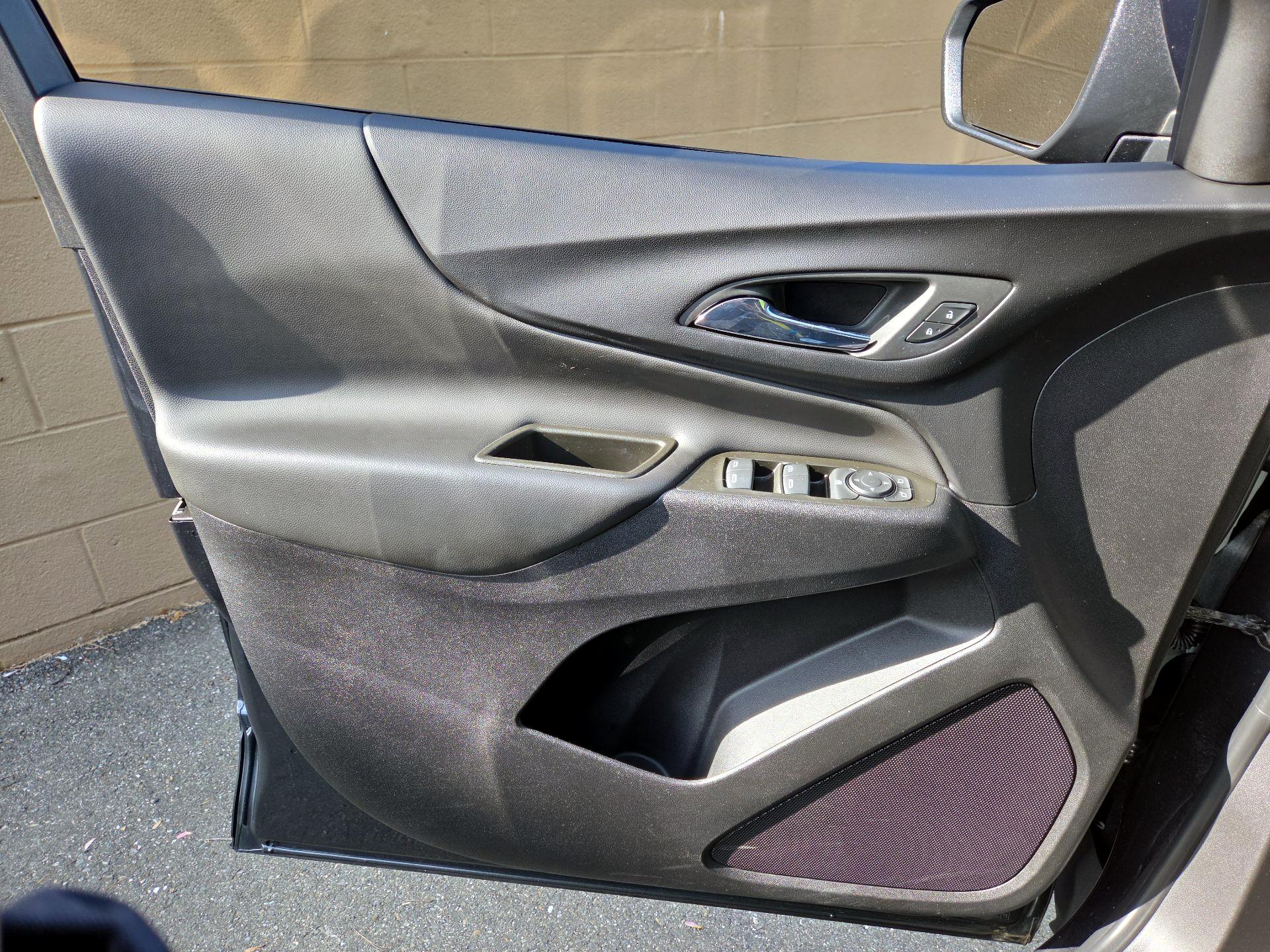 Thumbnail: 2023 Chevrolet Equinox - 10