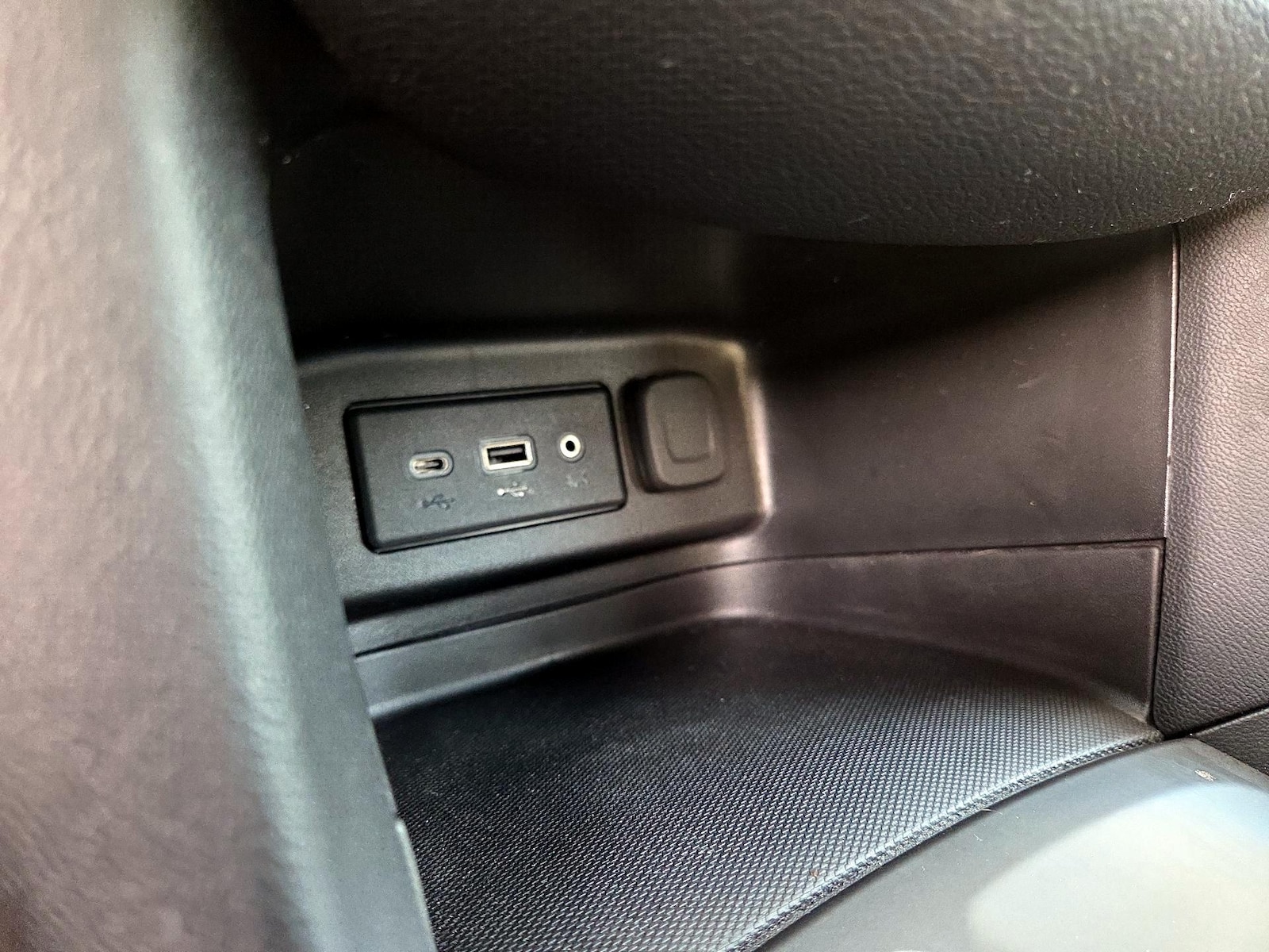 2023 Chevrolet Equinox LT - Photo 17