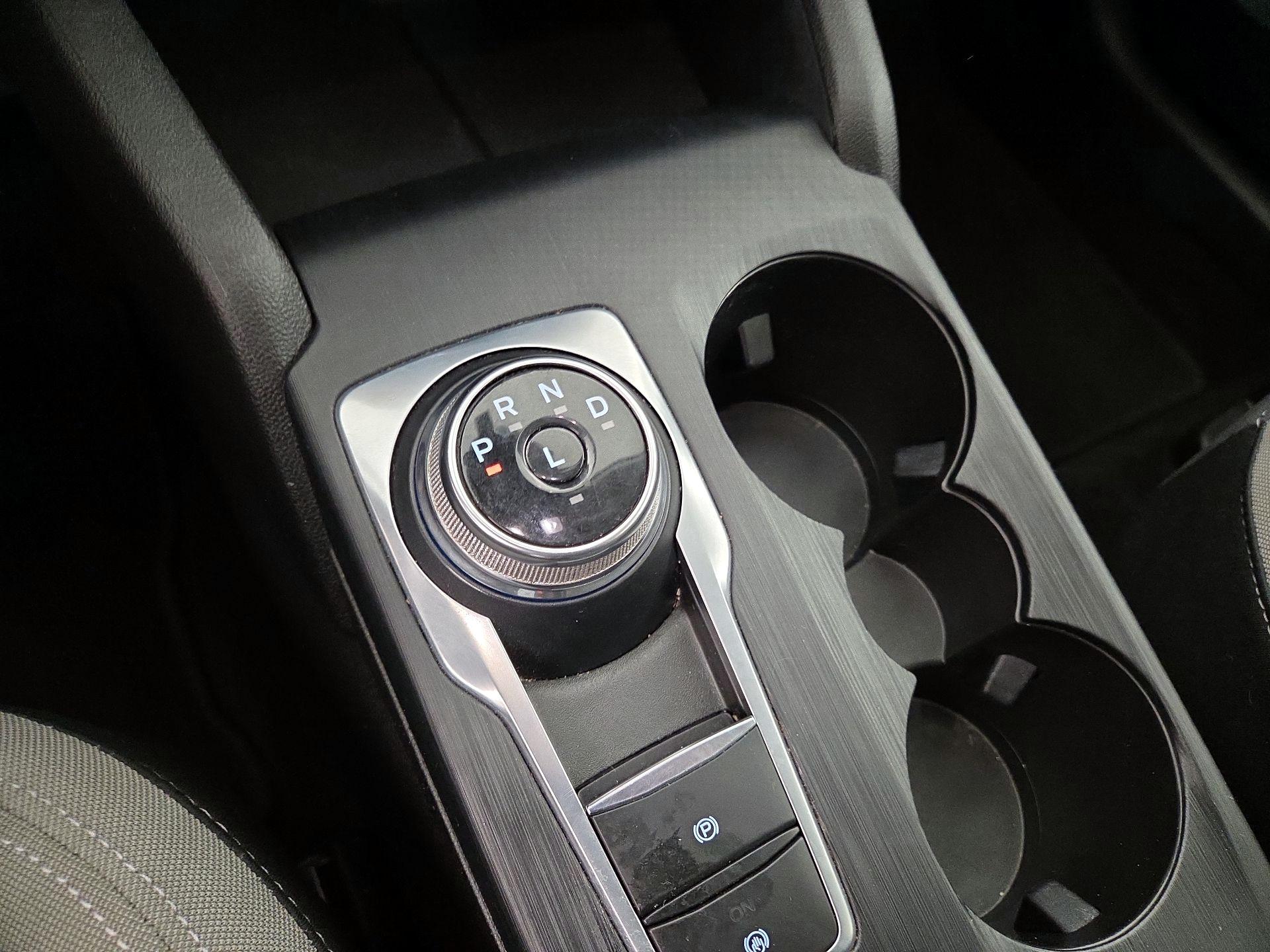 Thumbnail: 2022 Ford Escape - 17