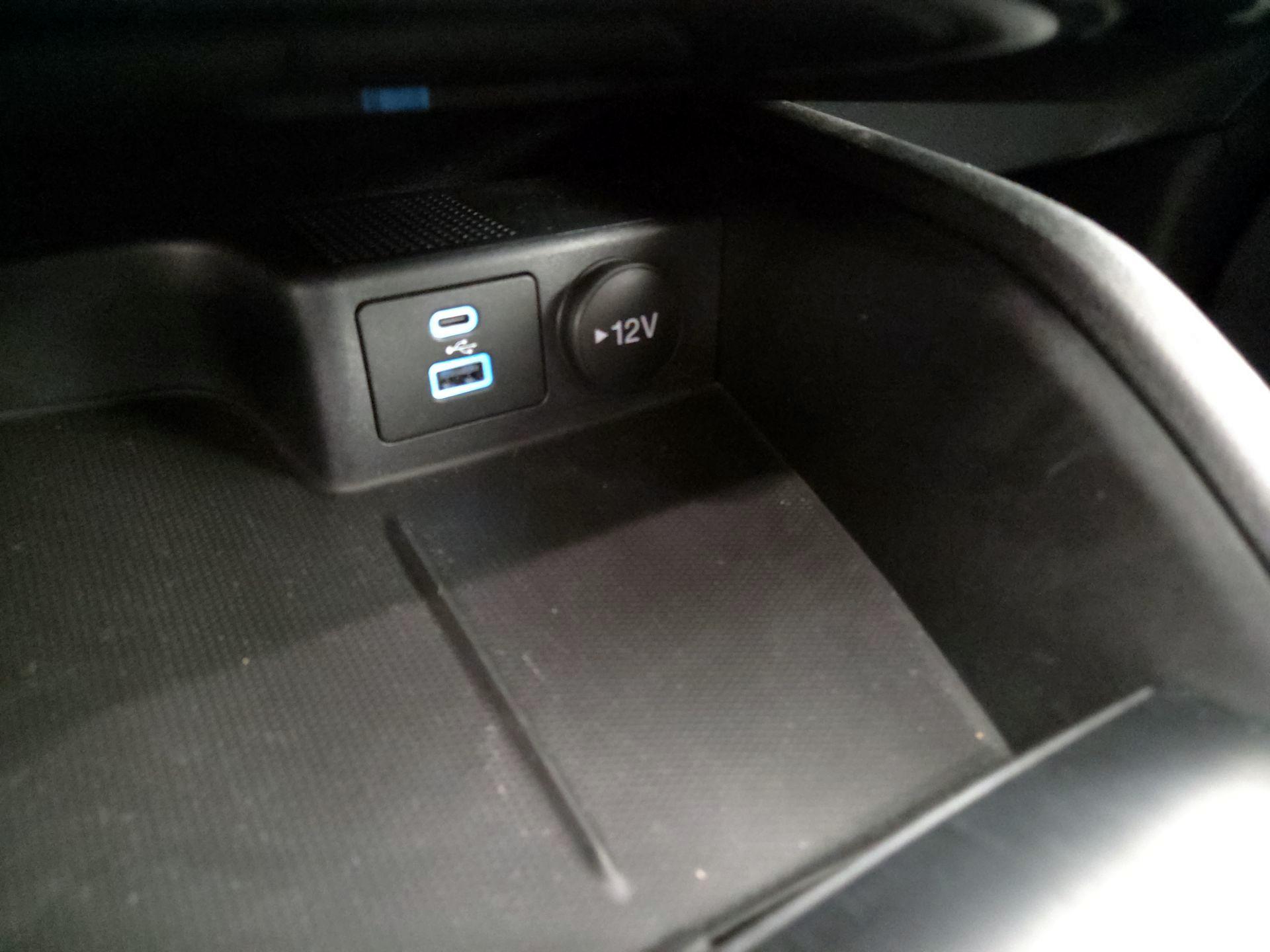 Thumbnail: 2022 Ford Escape - 18