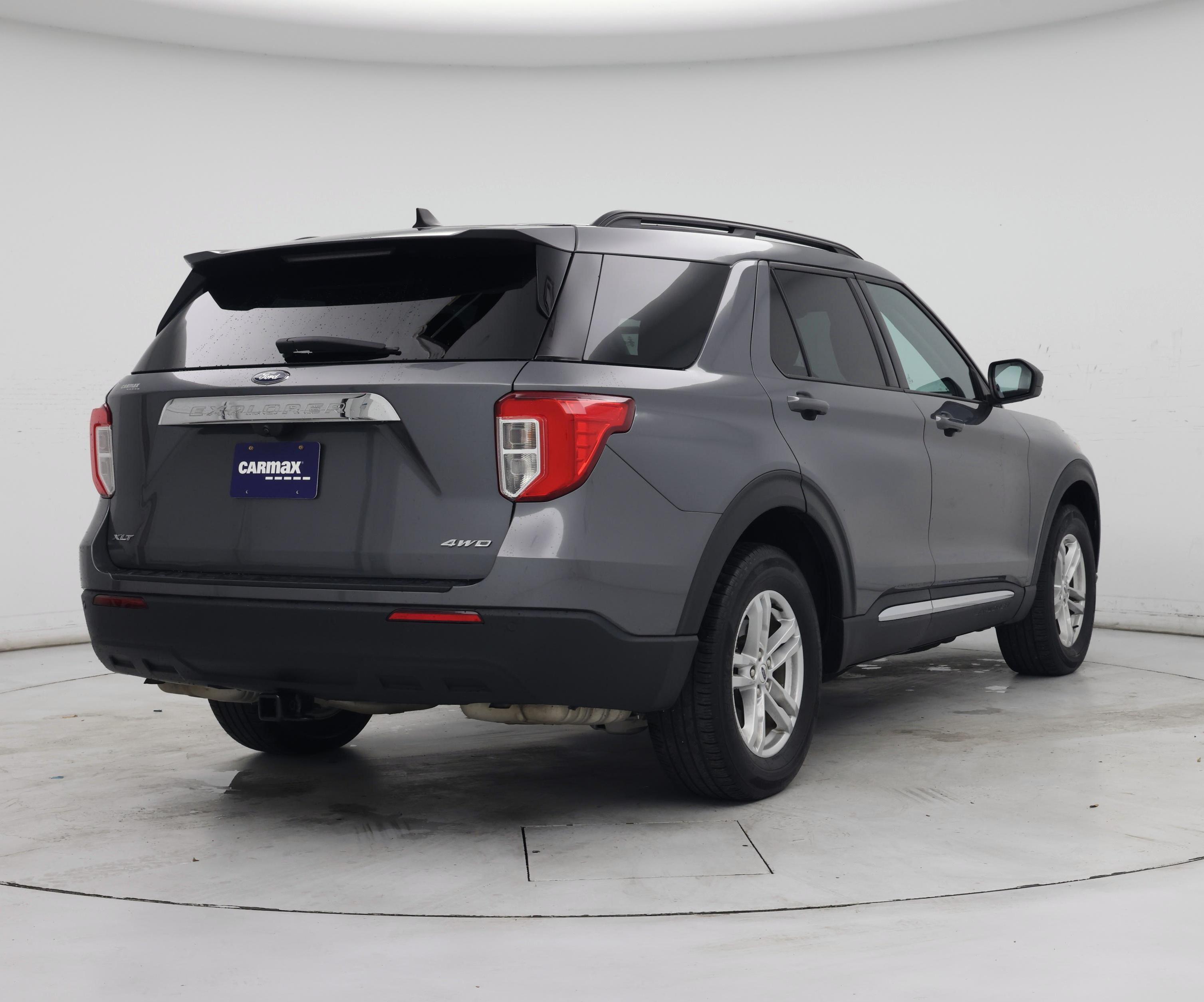 Thumbnail: 2022 Ford Explorer - 8