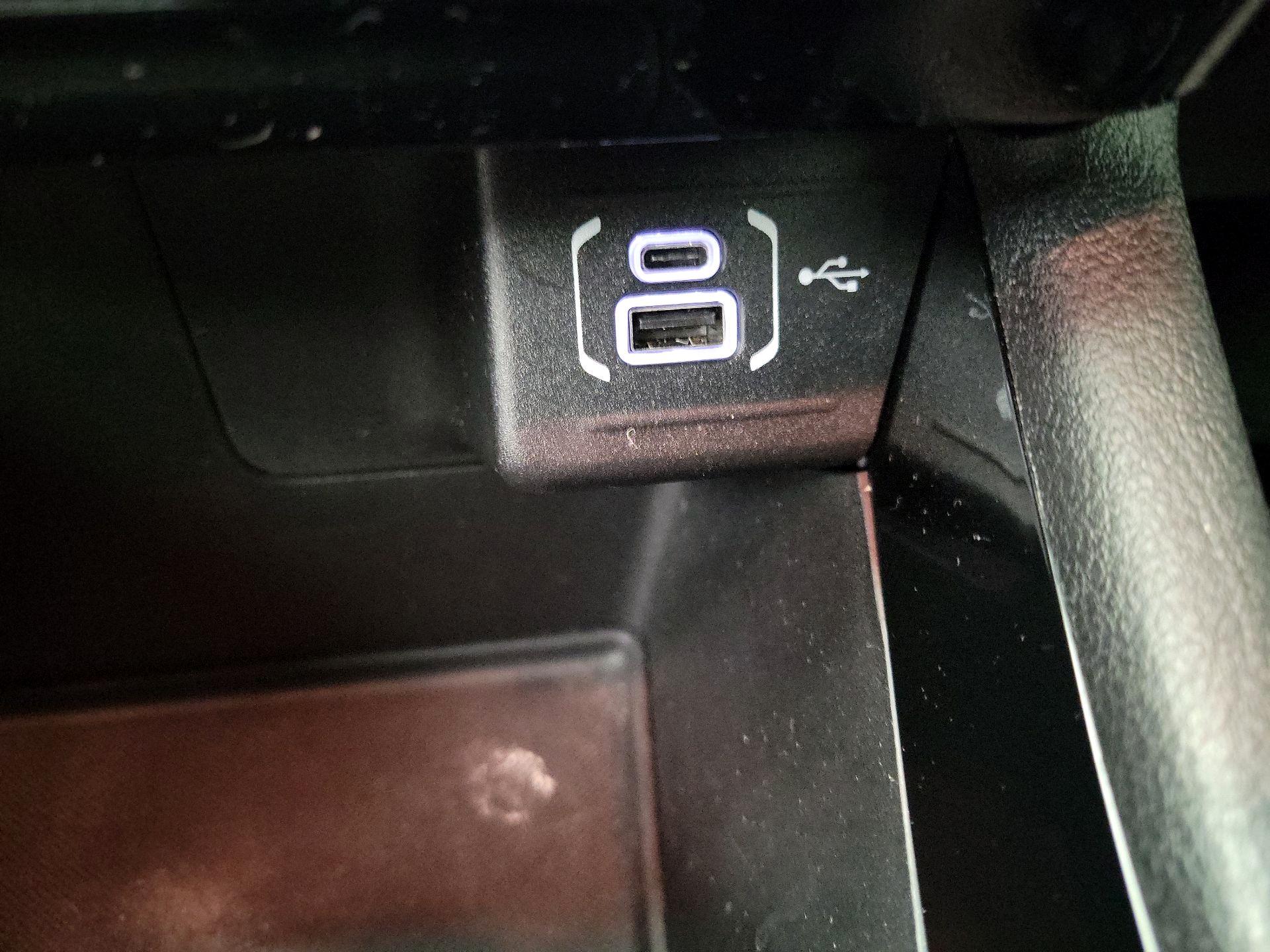 Thumbnail: 2022 Jeep Compass - 18