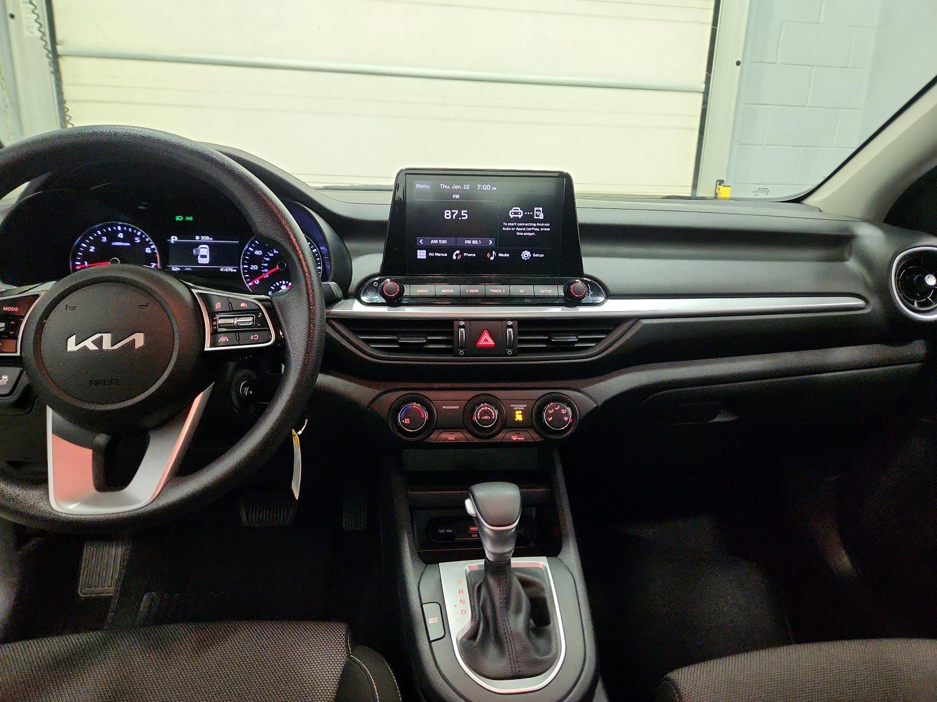 Thumbnail: 2024 Kia Forte - 9