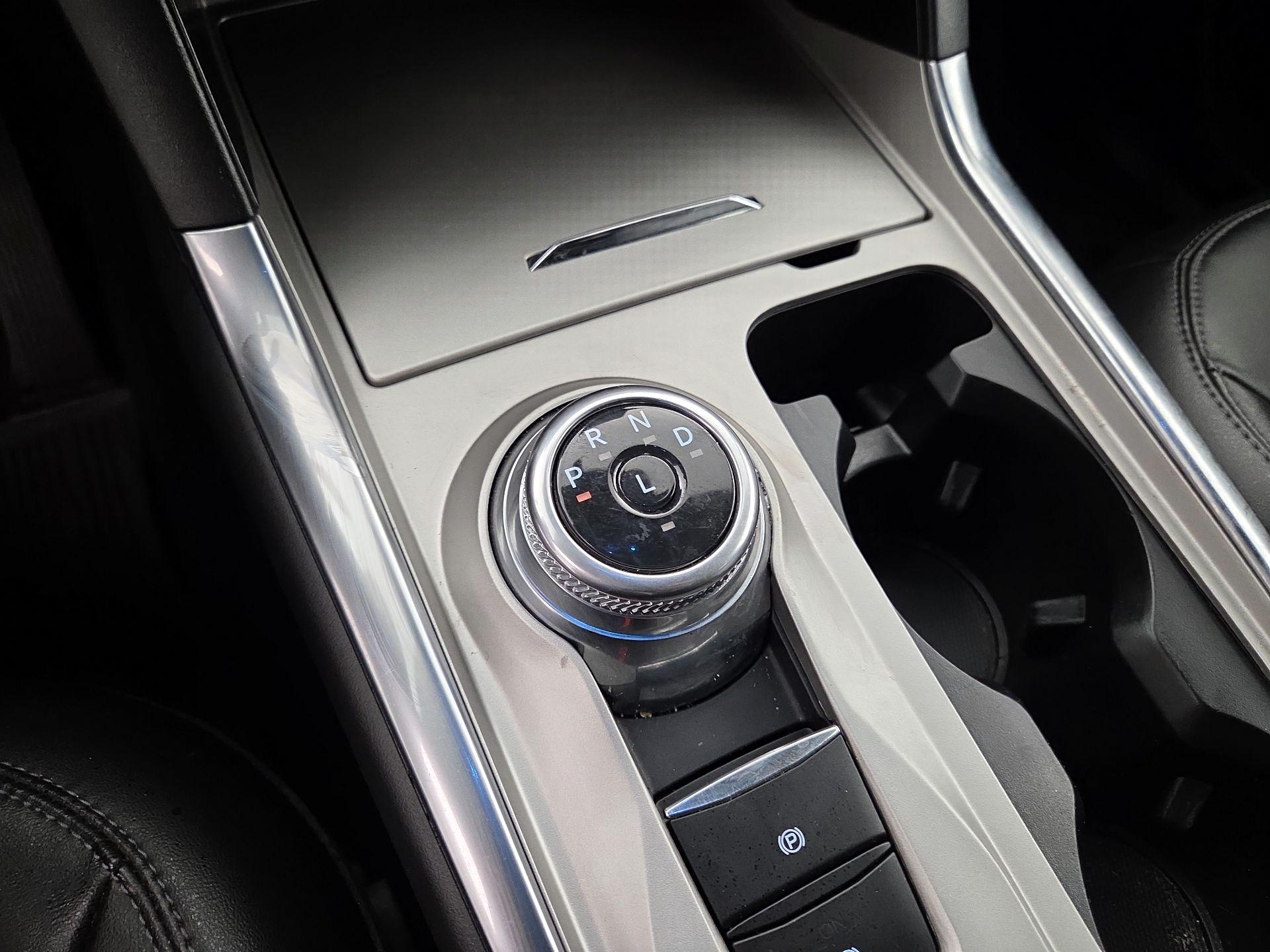 Thumbnail: 2024 Ford Explorer - 18