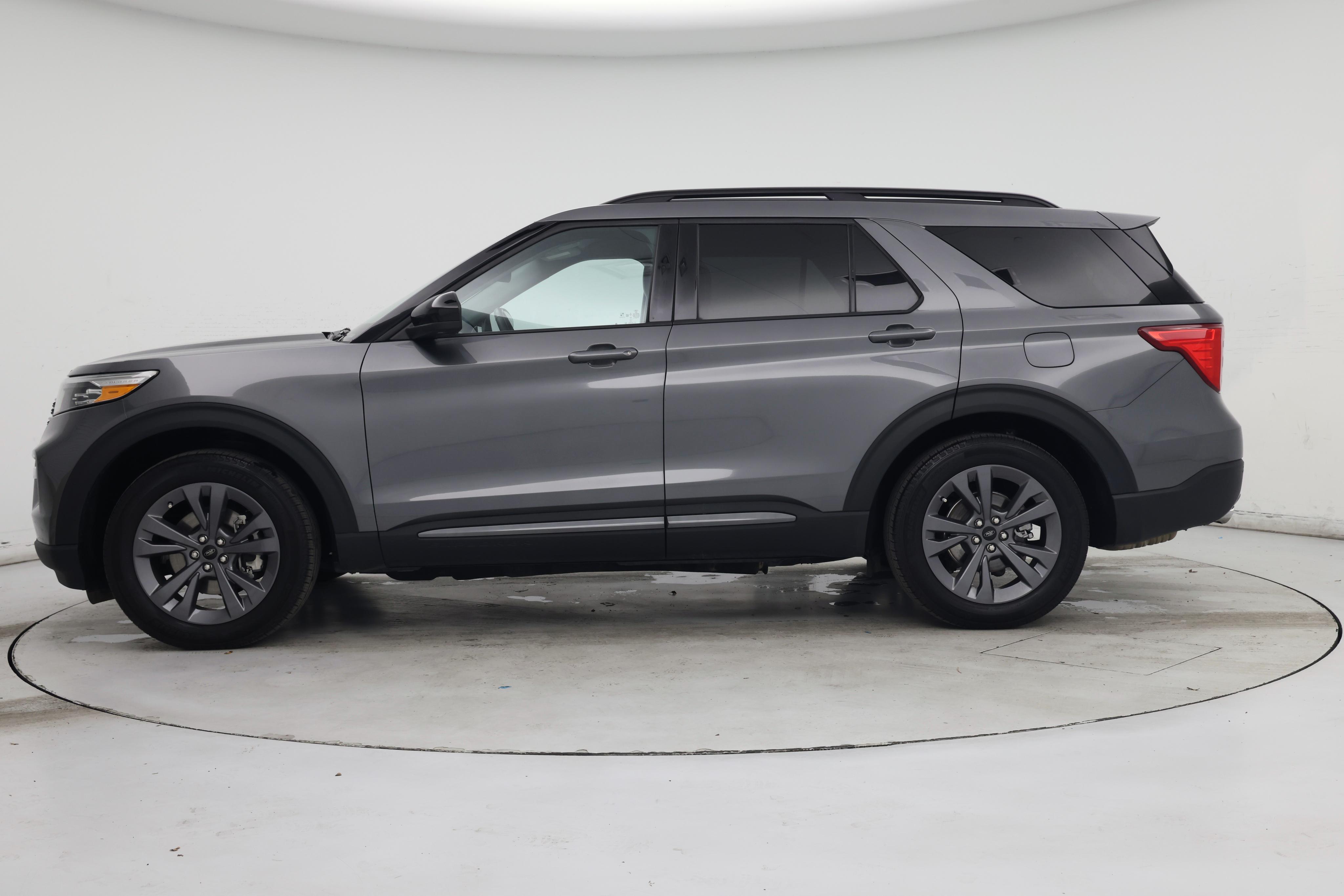 Thumbnail: 2024 Ford Explorer - 3