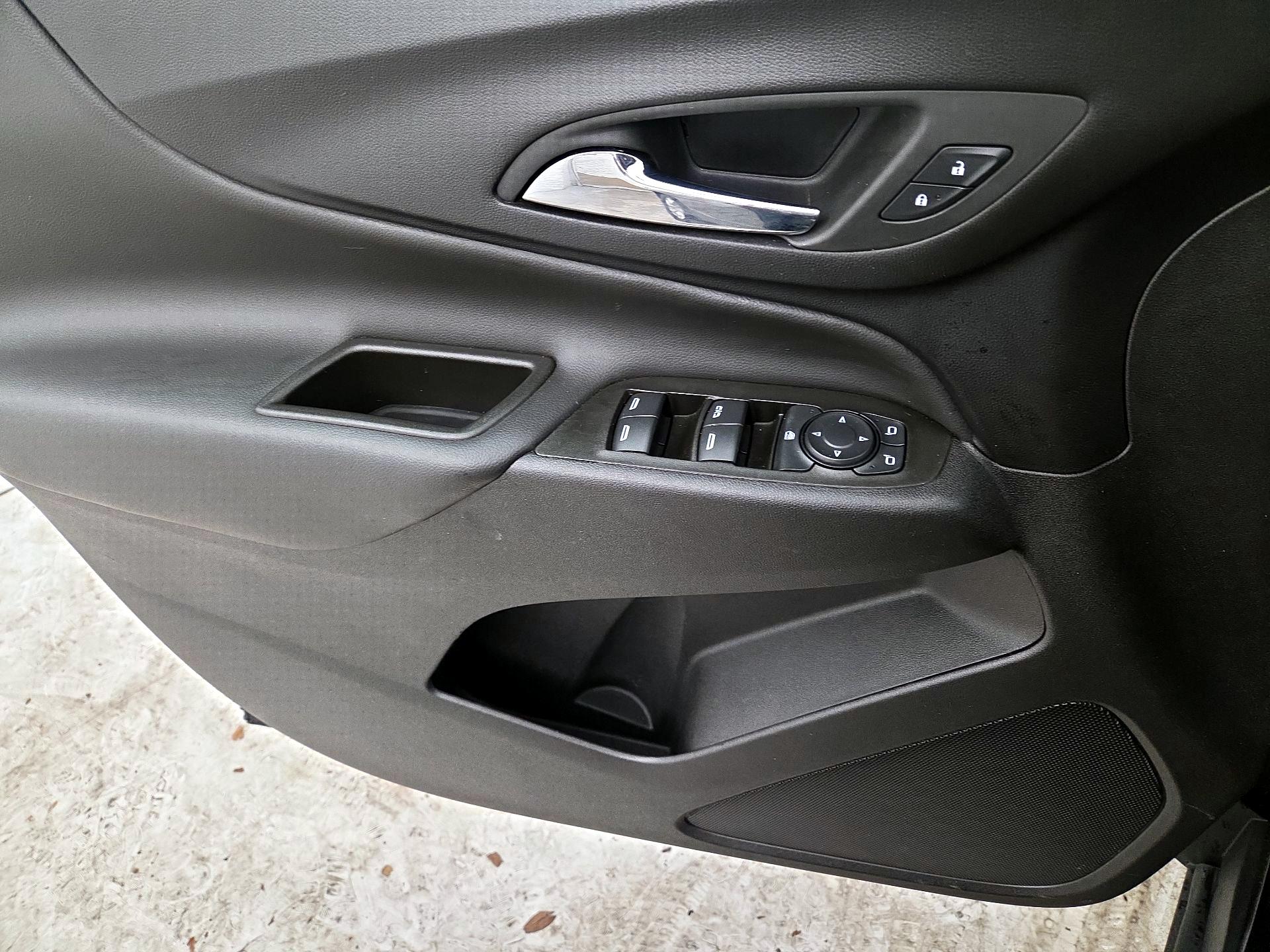 Thumbnail: 2024 Chevrolet Equinox - 12