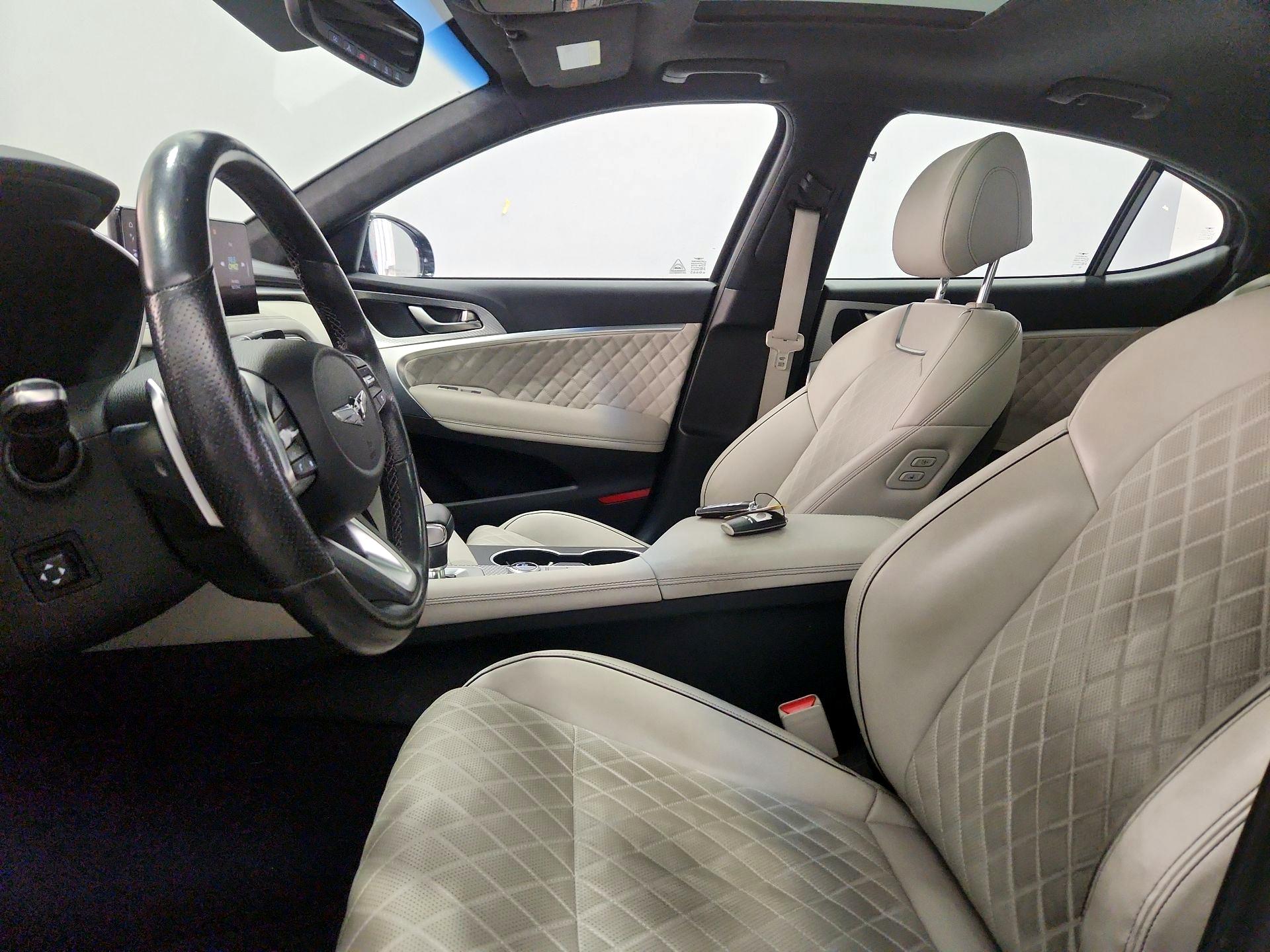 Thumbnail: 2023 Genesis G70 - 11