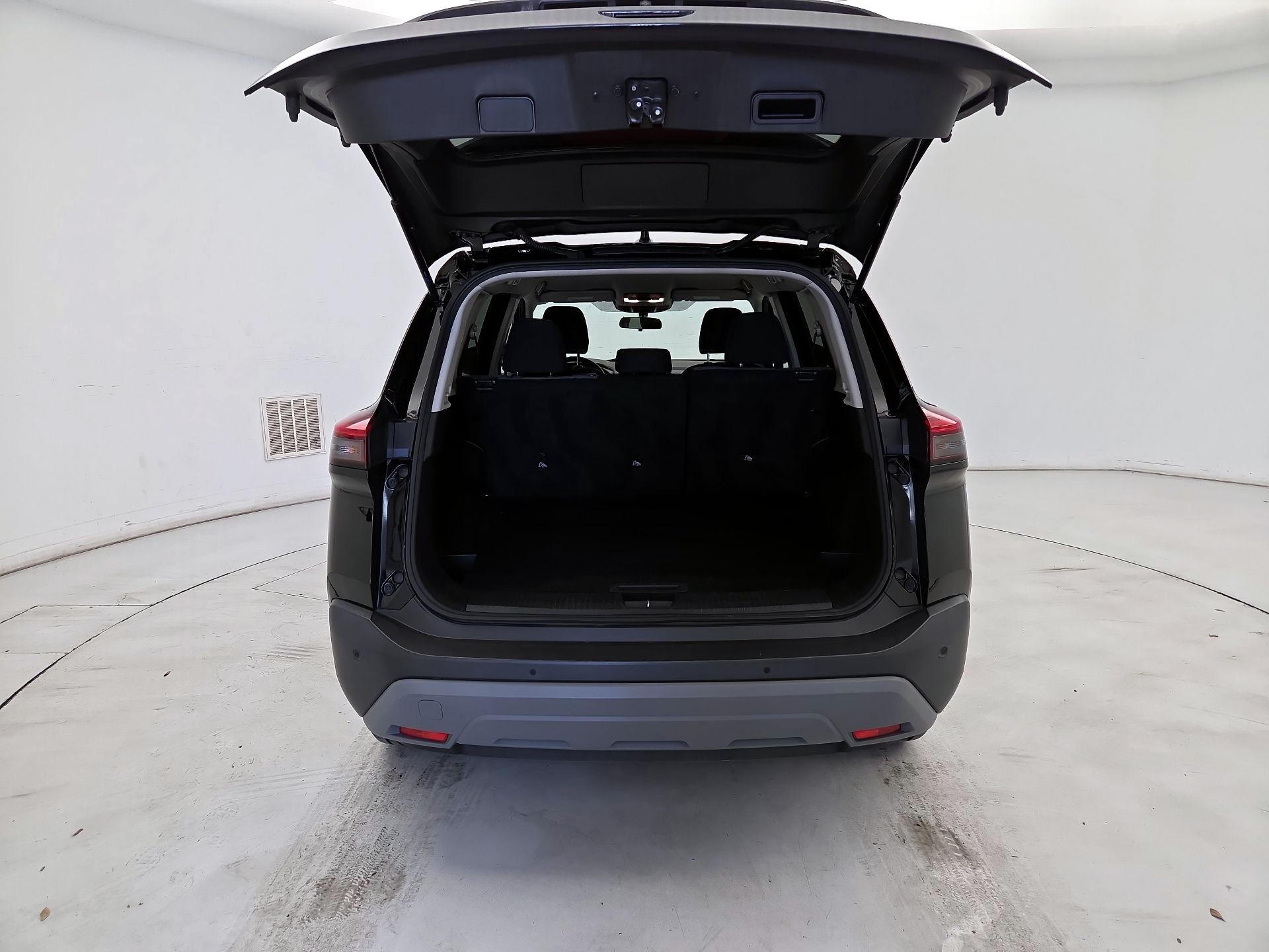 Thumbnail: 2023 Nissan Rogue - 20