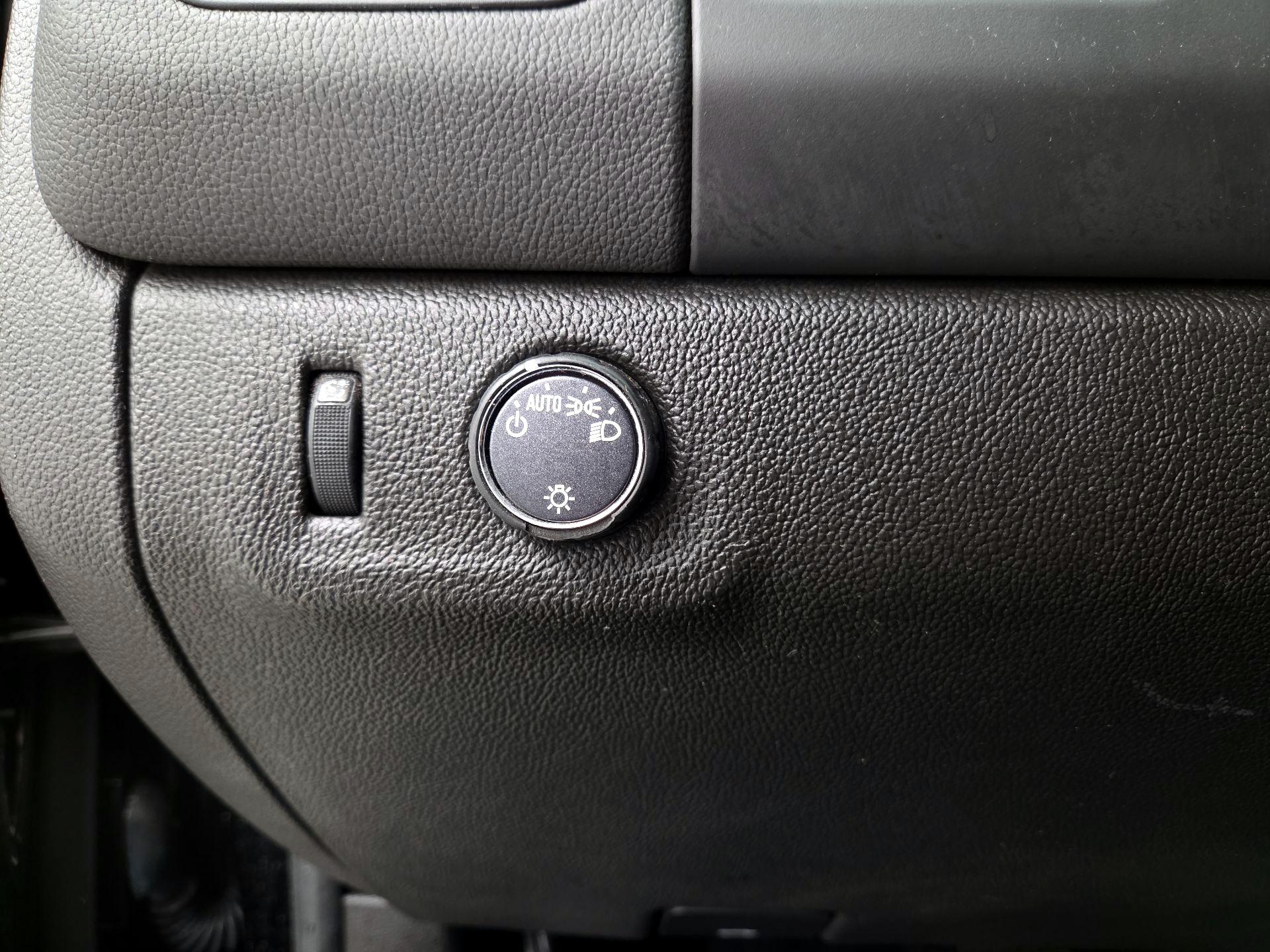 Thumbnail: 2022 Chevrolet Colorado - 13