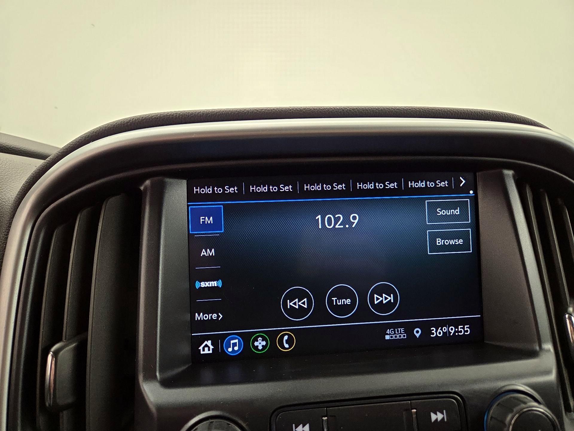 Thumbnail: 2022 Chevrolet Colorado - 15