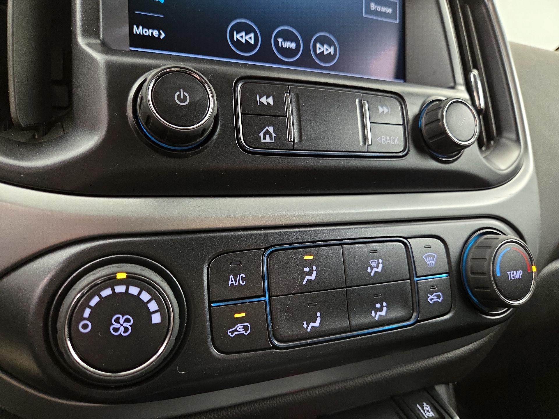 Thumbnail: 2022 Chevrolet Colorado - 16